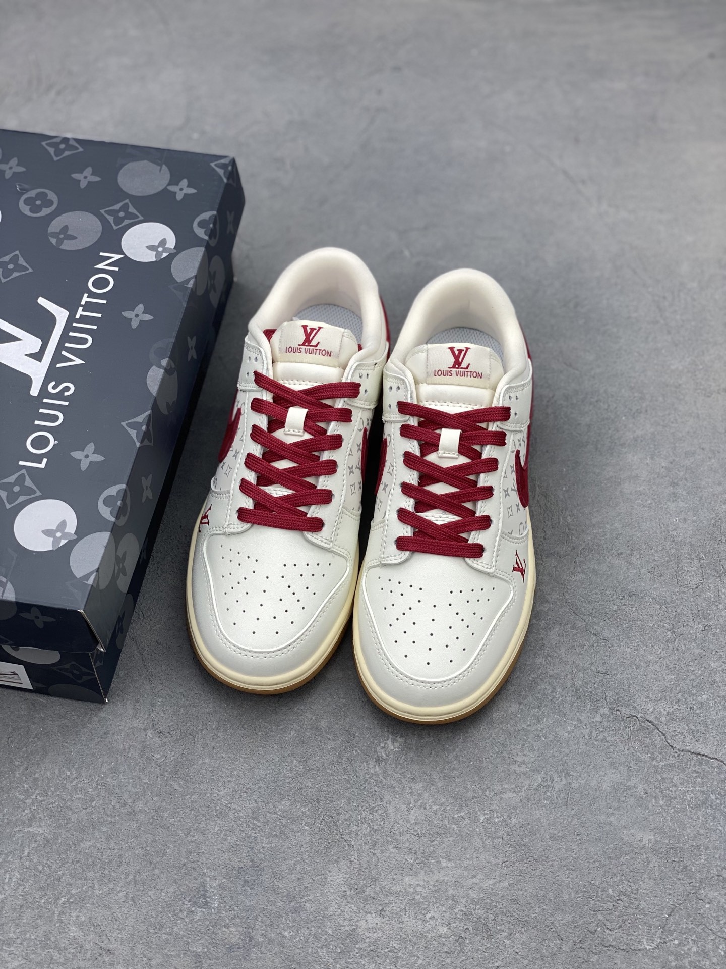 NK Dunk Low Retro Louis Vuitton Custom Casual Sneakers - Exclusive Design 9 i1739996057164 5966 0 7