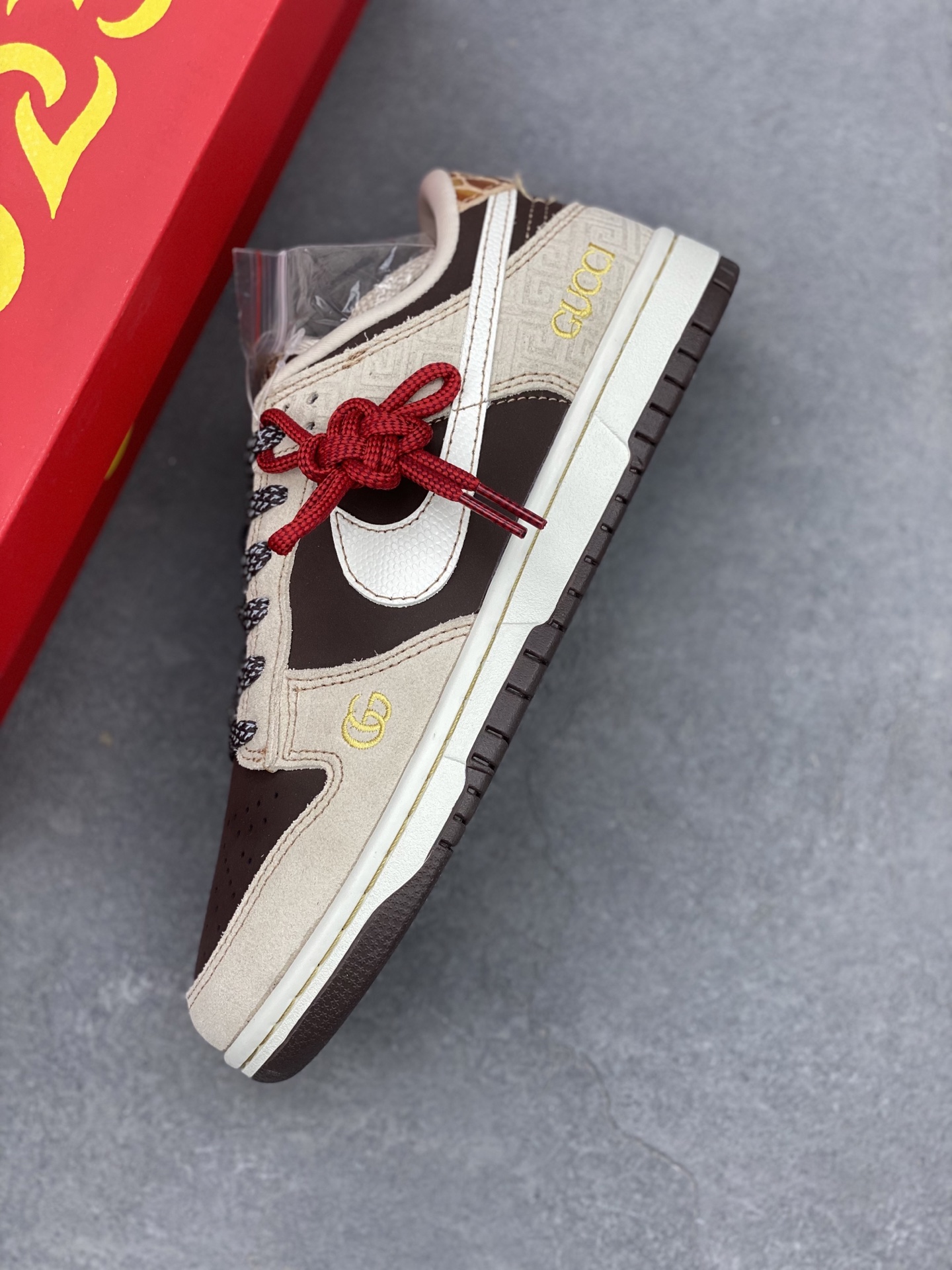 Nike Dunk Low Retro Gucci Custom Sneakers, Low Top Casual Shoes 8 i1739996149060 5071 0 6