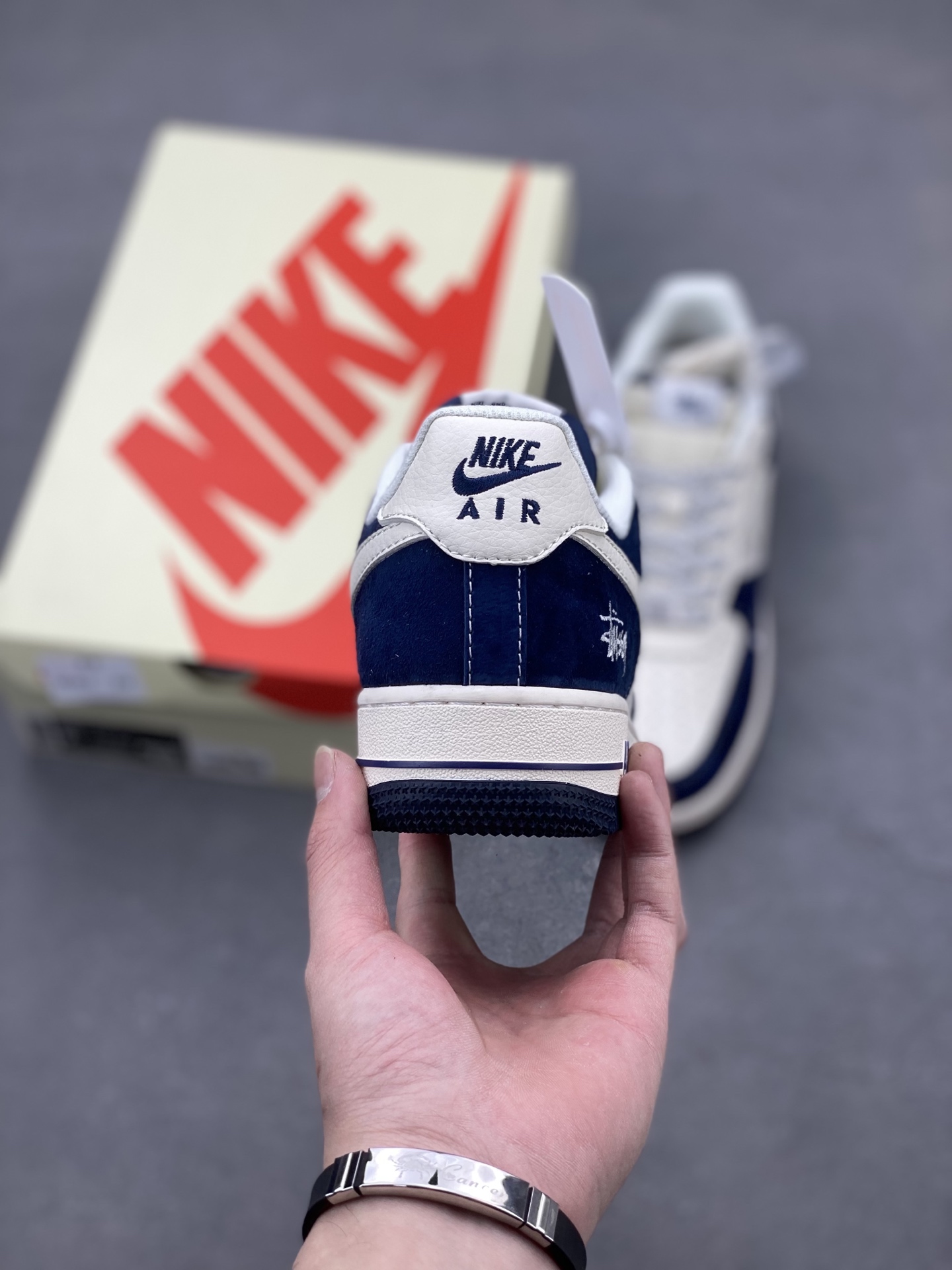 Nike Air Force 1 '07 Low Stussy, Limited Edition Sneakers - Navy/Fossil 5 i1740078824965 464 0 3