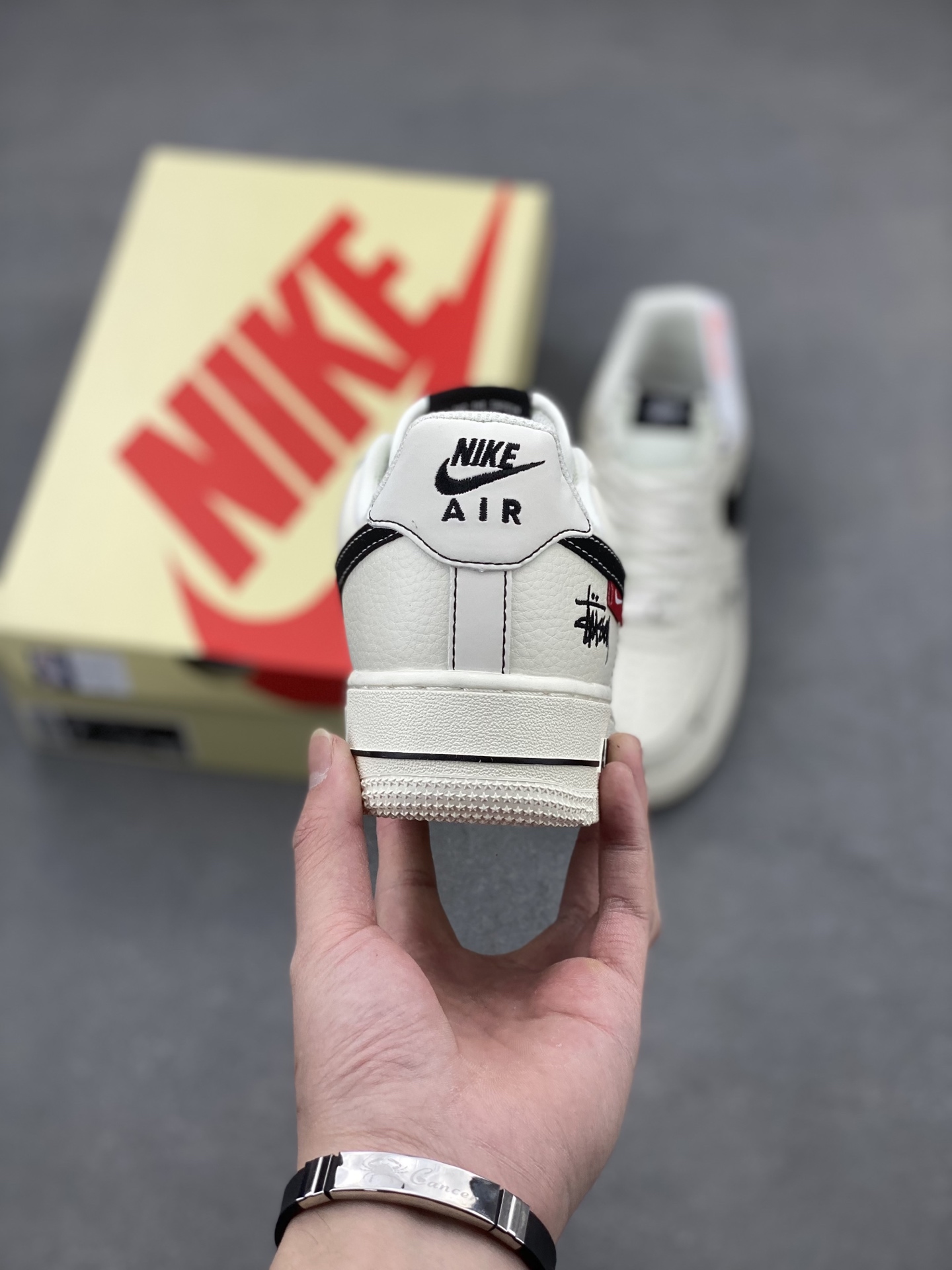 Nike Air Force 1 '07 Low Stussy Collab Sneakers - Cream/Black, Limited Edition 5 i1740078962088 8477 0 3