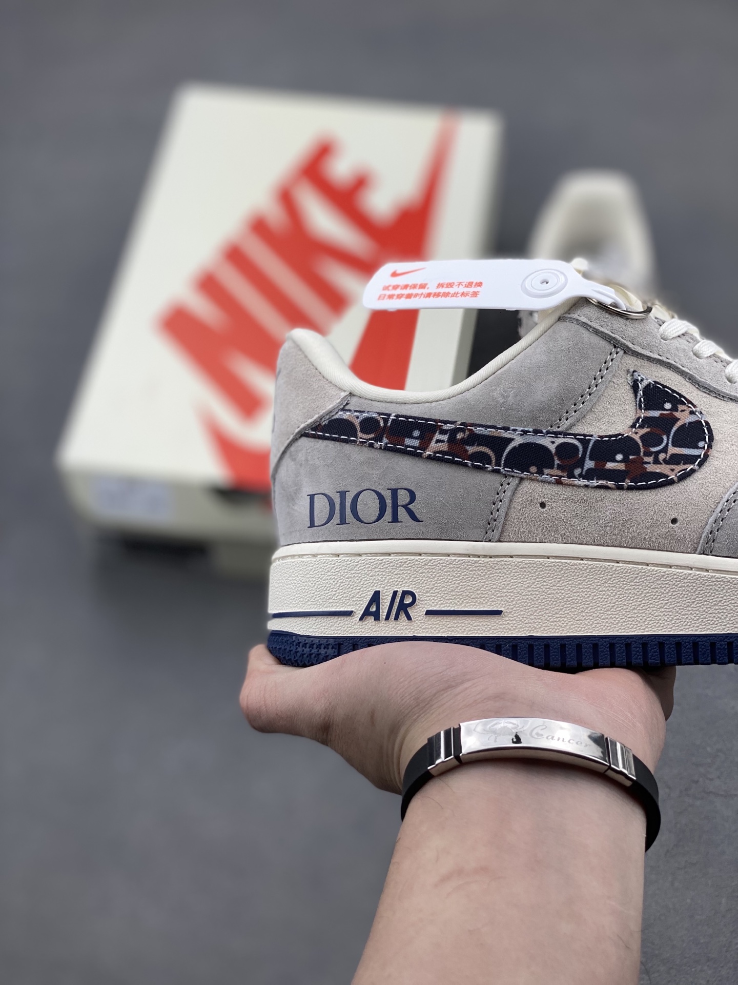 Nike Air Force 1 '07 Low Dior Custom Sneakers - Limited Edition 6 i1740079112688 9072 0 4