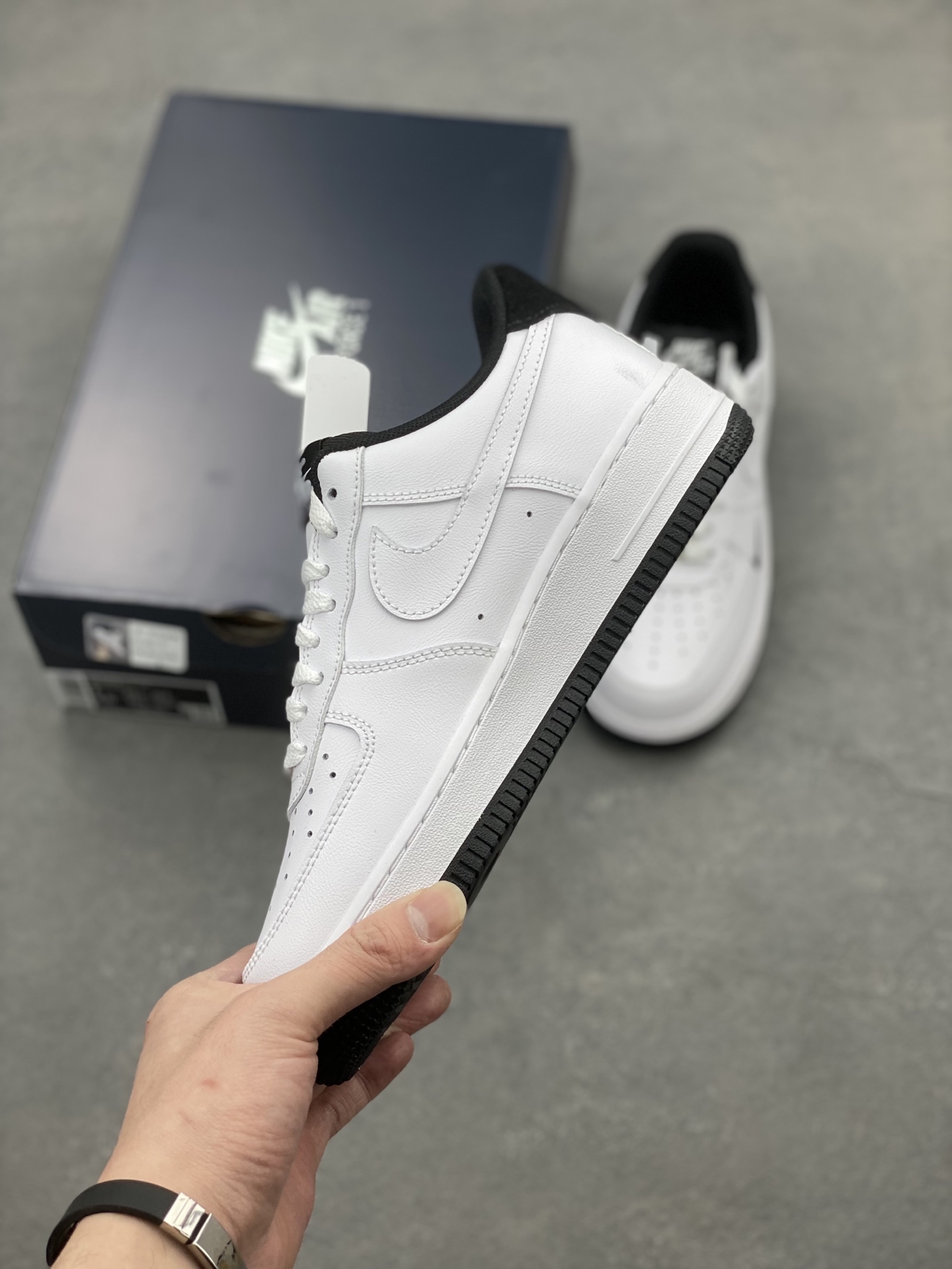 Nike Air Force 1 '07 White Black - Iconic Style & Comfort 4 i1740079232687 2262 0 2