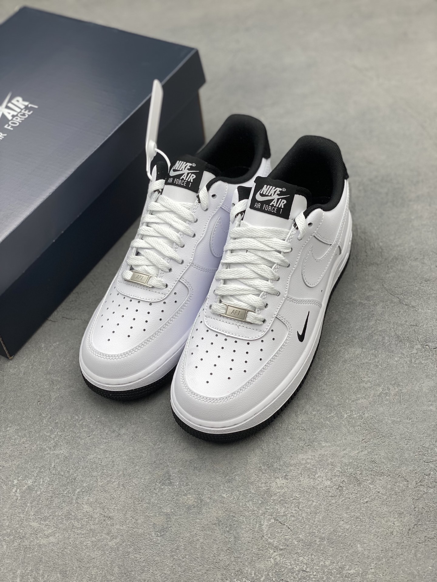 Nike Air Force 1 '07 White Black - Iconic Style & Comfort 9 i1740079233007 7908 0 7