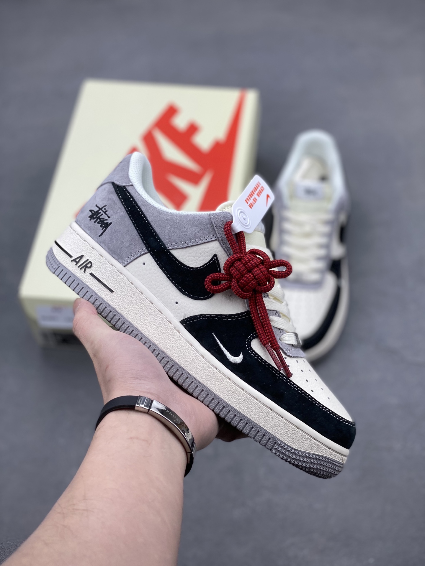 Nike Air Force 1 '07 Low Sneakers - Limited Edition, Premium Comfort 2 i1740162396257 3116 0 0