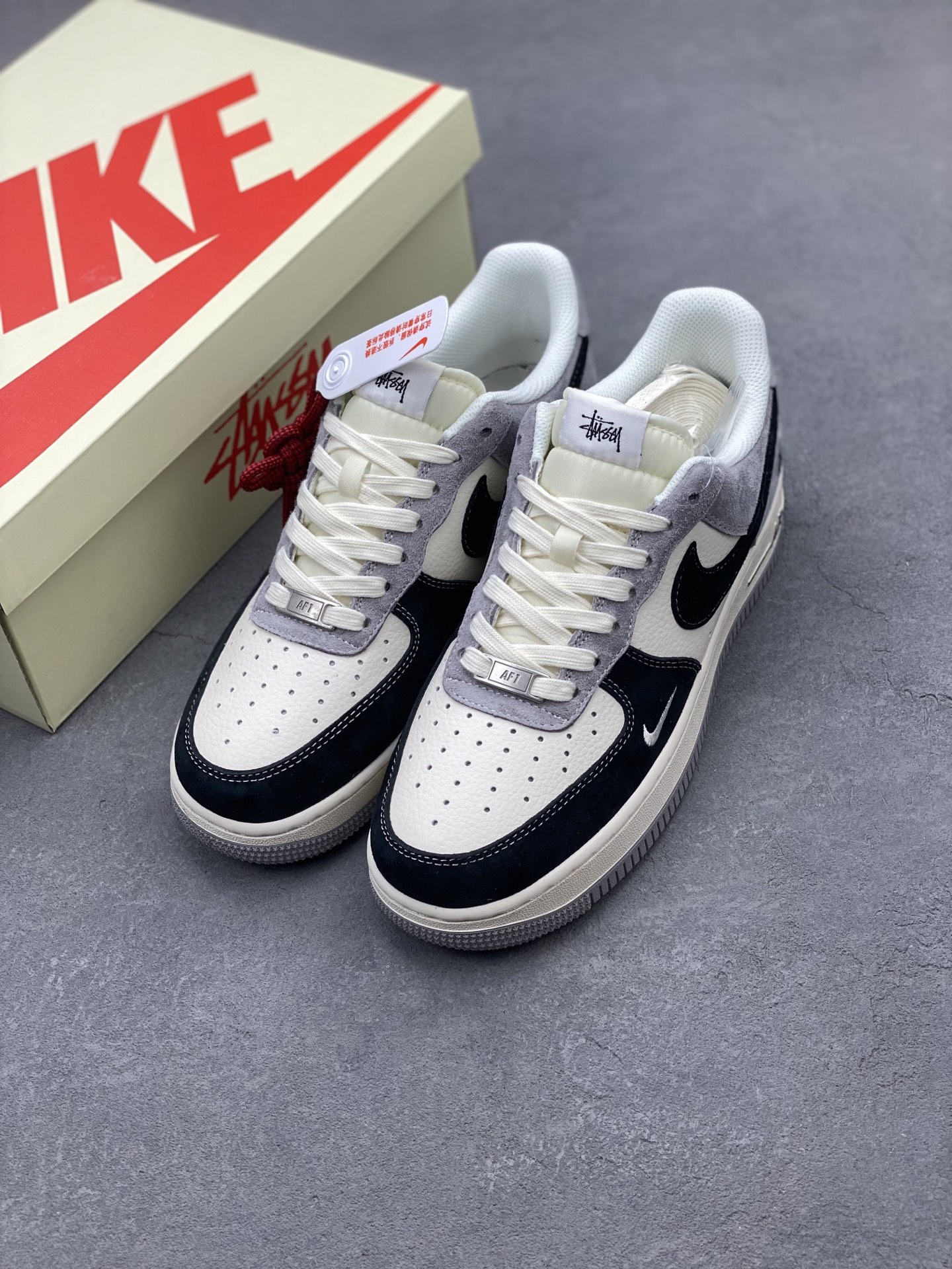 Nike Air Force 1 '07 Low Sneakers - Limited Edition, Premium Comfort 9 i1740162399313 40 0 7
