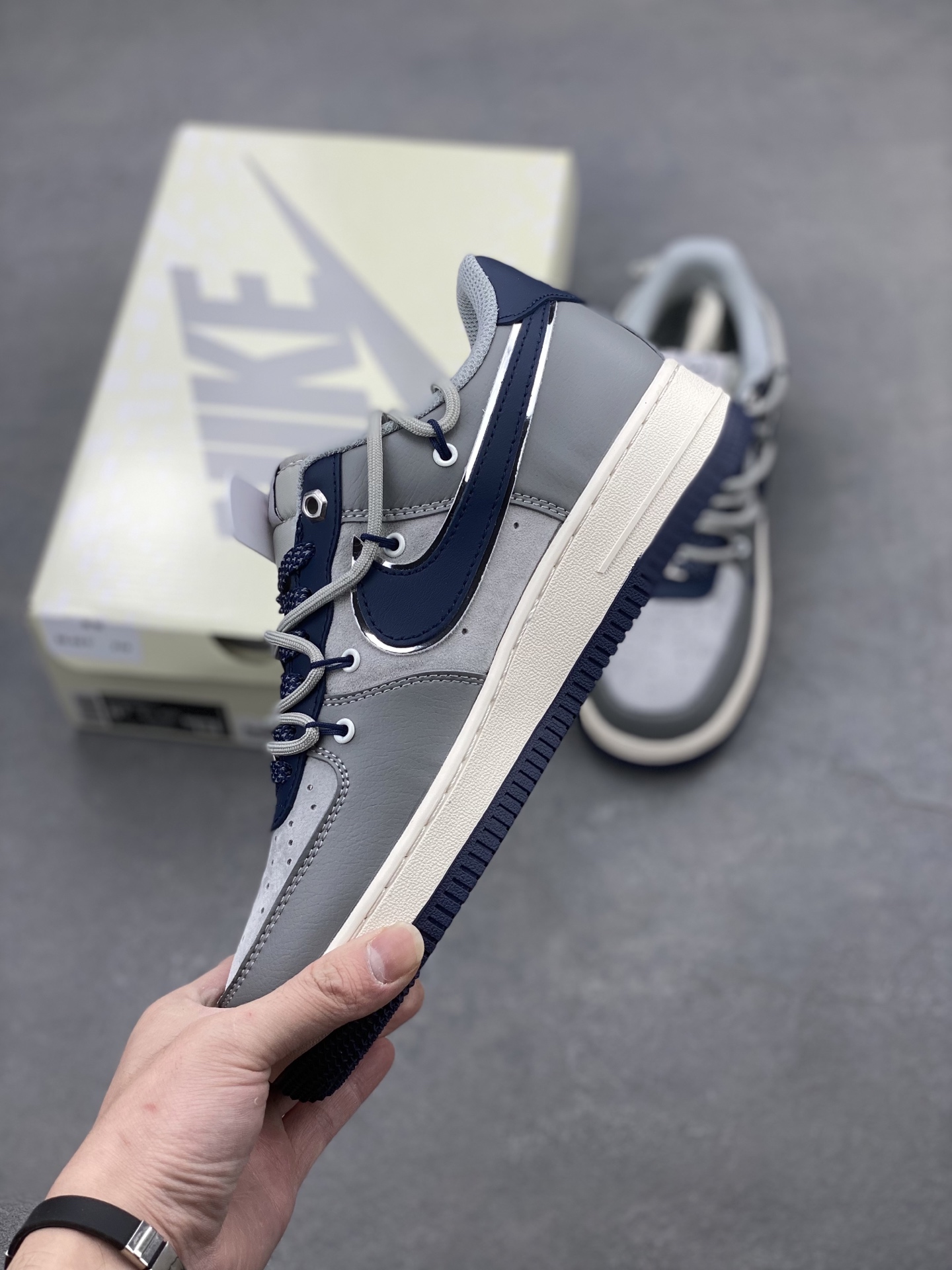 Nike Air Force 1 '07 Low Sneakers - Limited Edition, Premium Comfort and Style 4 i1740162620157 3058 0 2