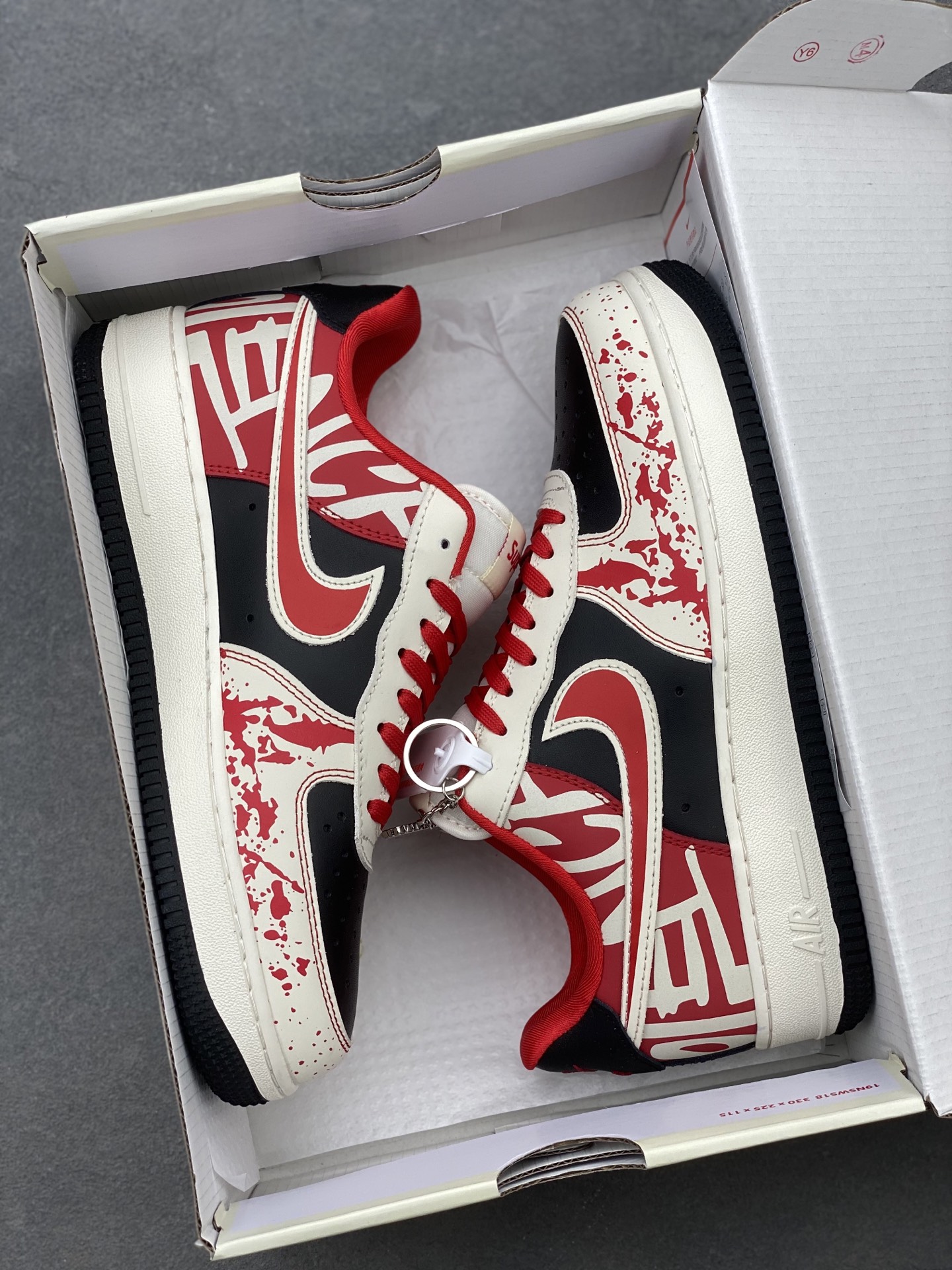 Nike Air Force 1 '07 Low Supreme: Limited Edition Sneakers 10 i1740162688234 4185 0 8