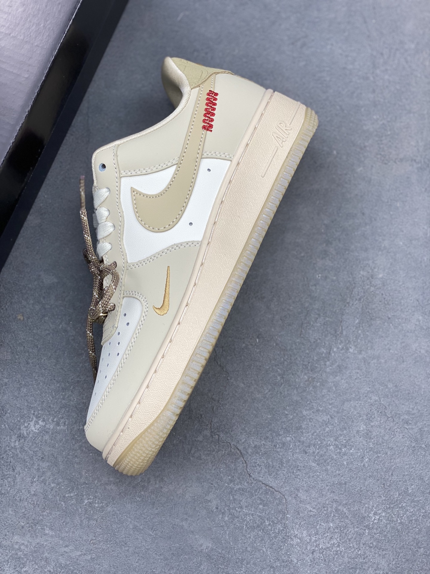 Nike Air Force 1 '07 Low Year of The Snake White Brown HV5990-172 8 i1740162770200 9449 0 6