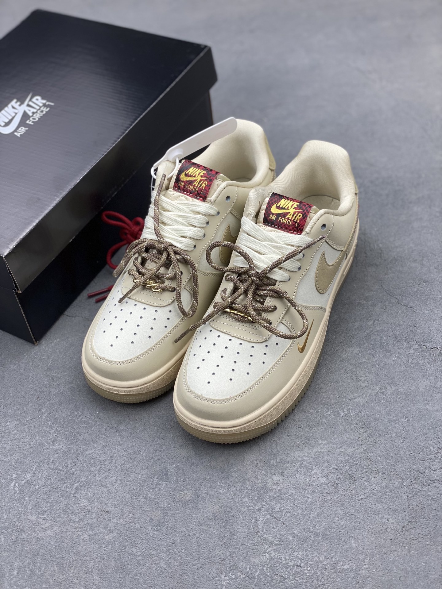 Nike Air Force 1 '07 Low Year of The Snake White Brown HV5990-172 9 i1740162771558 5876 0 7