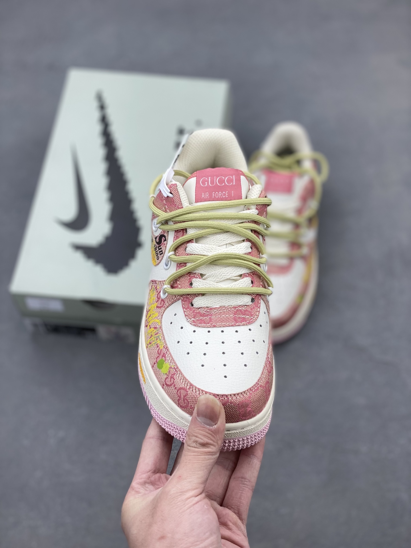 Nike Air Force 1 Low Bugs Bunny Custom Sneakers - Limited Edition 3 i1740162857967 1969 0 1