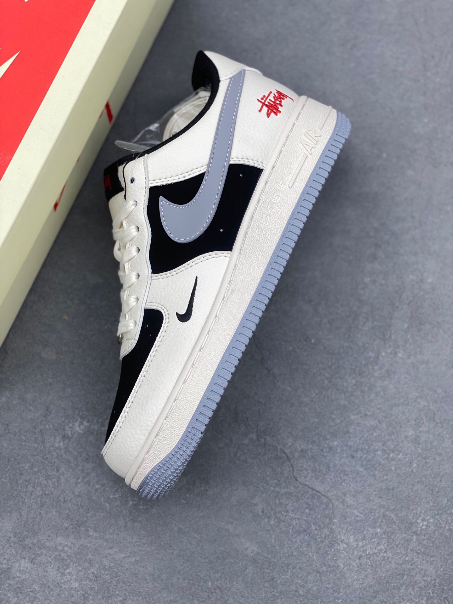 Nike Air Force 1 '07 Low Casual Sneakers - Style & Comfort 8 i1740255540384 9102