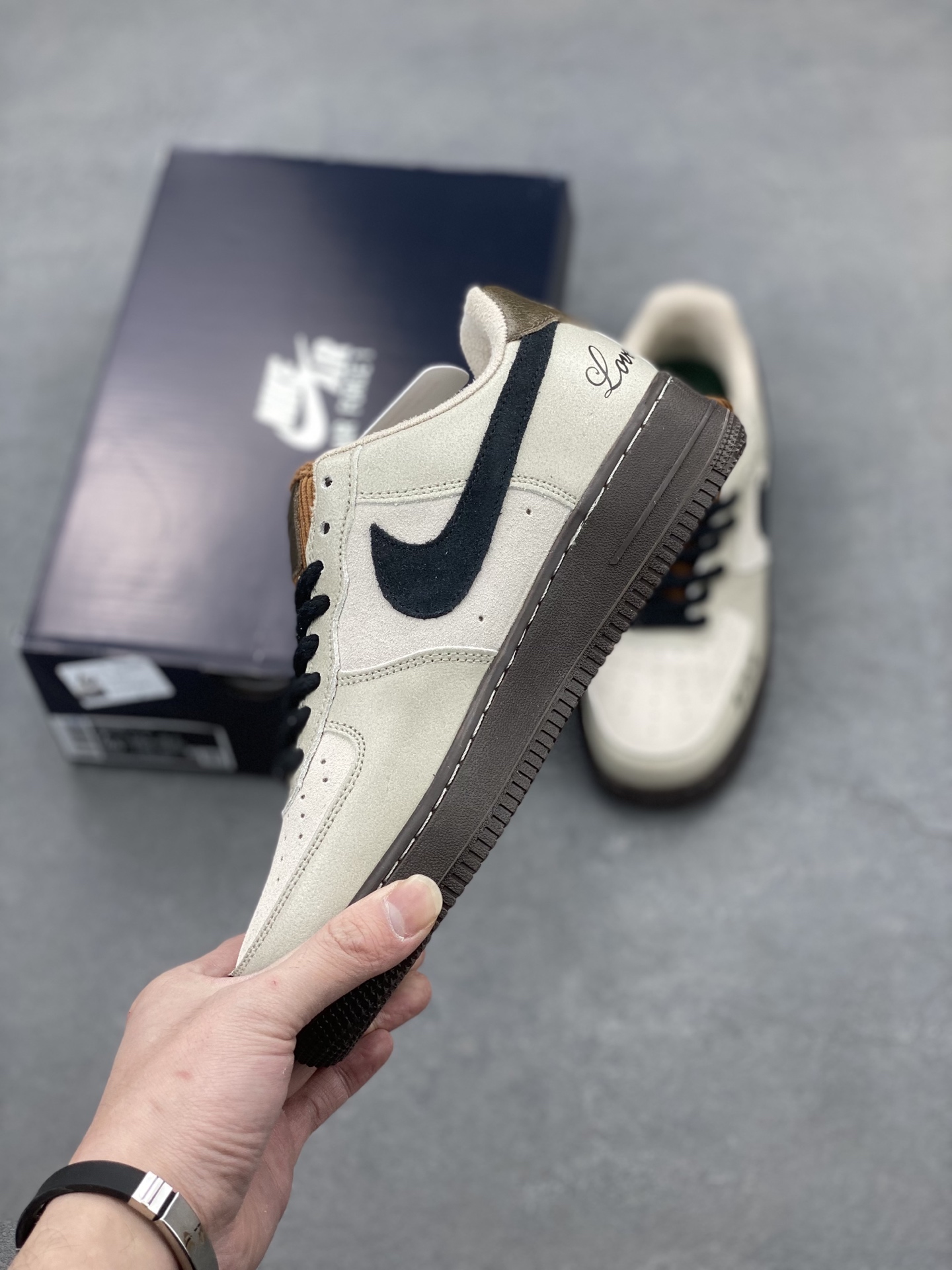 Nike Air Force 1 '07 Low-Top Casual Sneakers - Versatile Style and Comfort 4 i1740255709549 7017 0 2