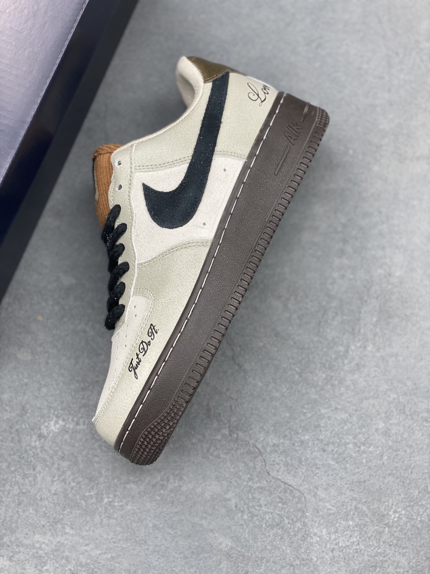 Nike Air Force 1 '07 Low-Top Casual Sneakers - Versatile Style and Comfort 8 i1740255710909 7609 0 6