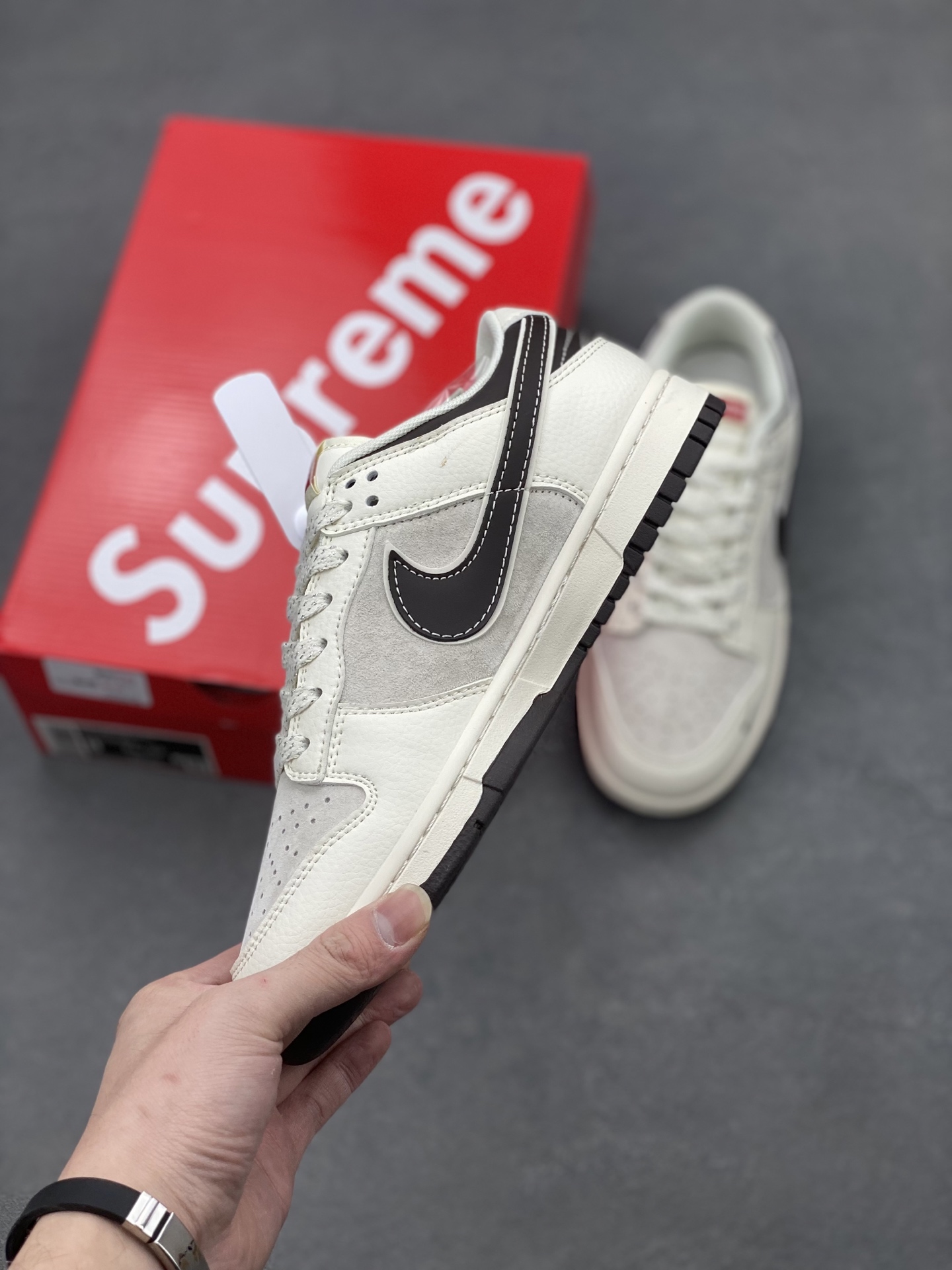 Nike SB Dunk Low x Supreme White Black Sneaker Premium Quality 3 i1740257989792 7737 0 2