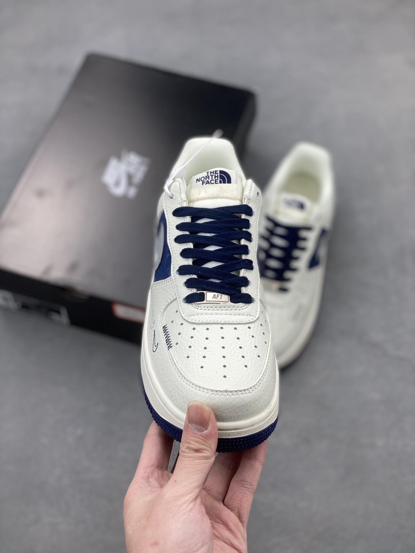 Nike Air Force 1 Low '07 x The North Face White Blue Sneakers 3 i1740328335576 3220 0 1