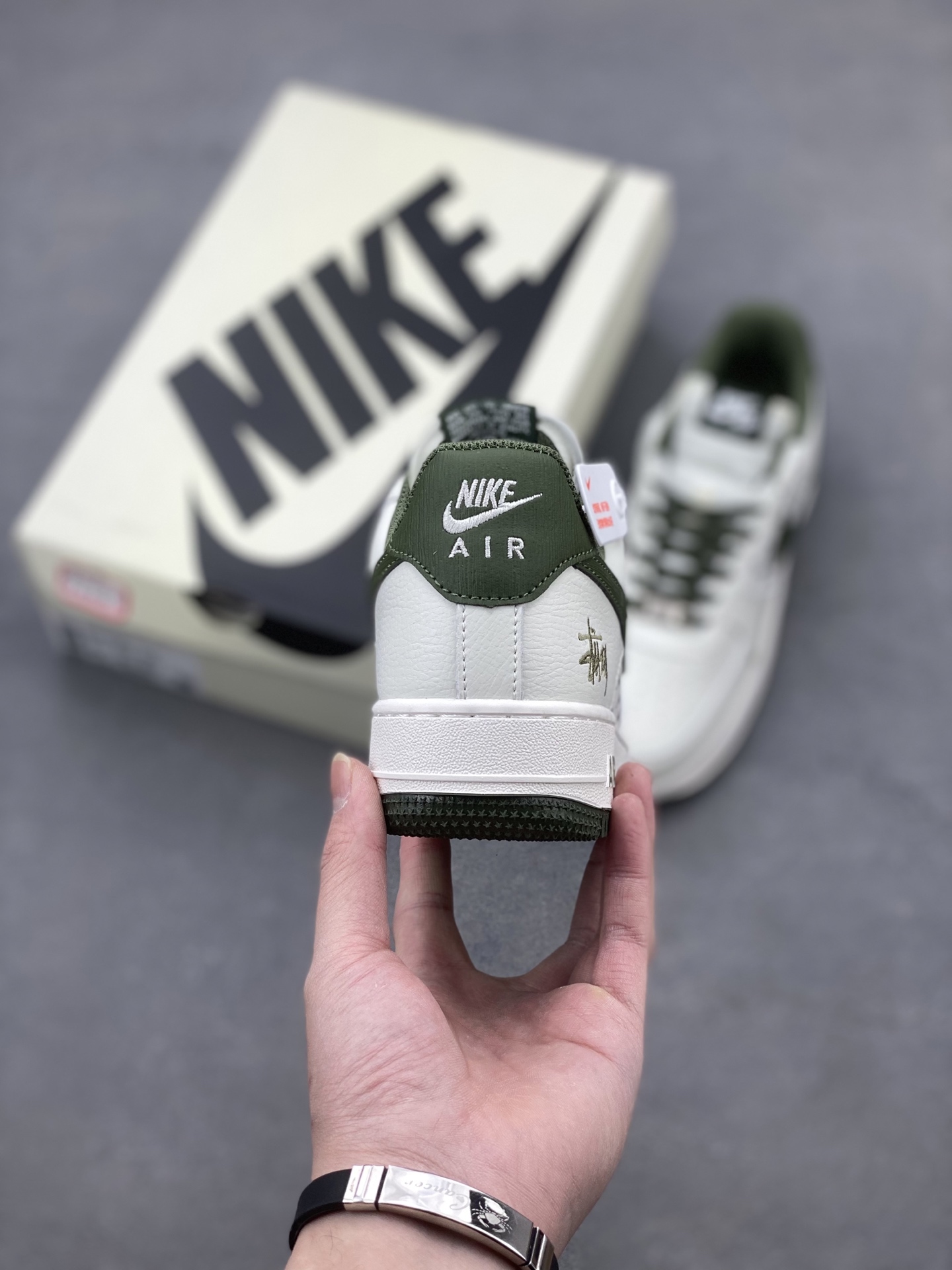Nike Air Force 1 '07 Low Stussy Collab - Cream/Olive Sneakers 5 i1740328568711 5149 0 3