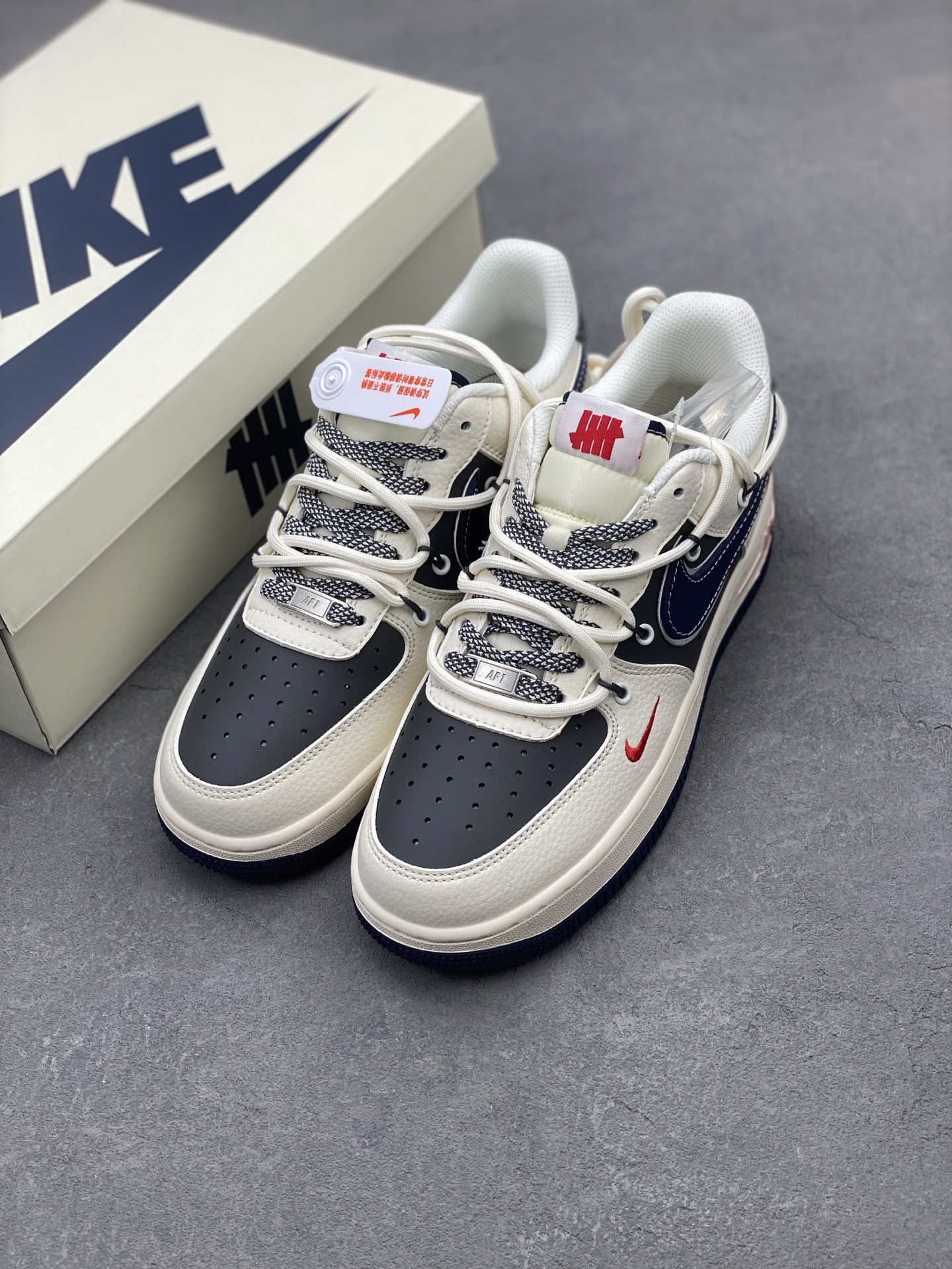 Nike Air Force 1 '07 Low White Midnight Navy Sneakers SJ1198-103 9 i1740328628839 4927 0 7