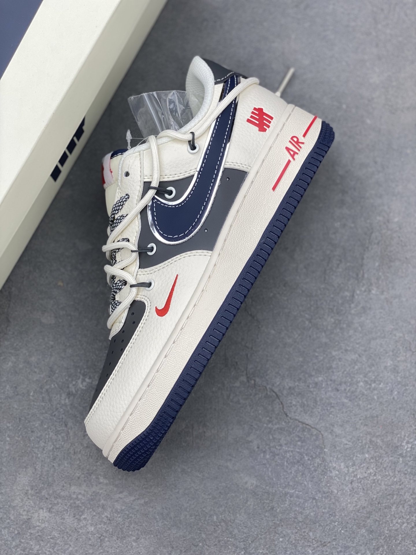 Nike Air Force 1 '07 Low White Midnight Navy Sneakers SJ1198-103 8 i1740328629780 9328 0 6