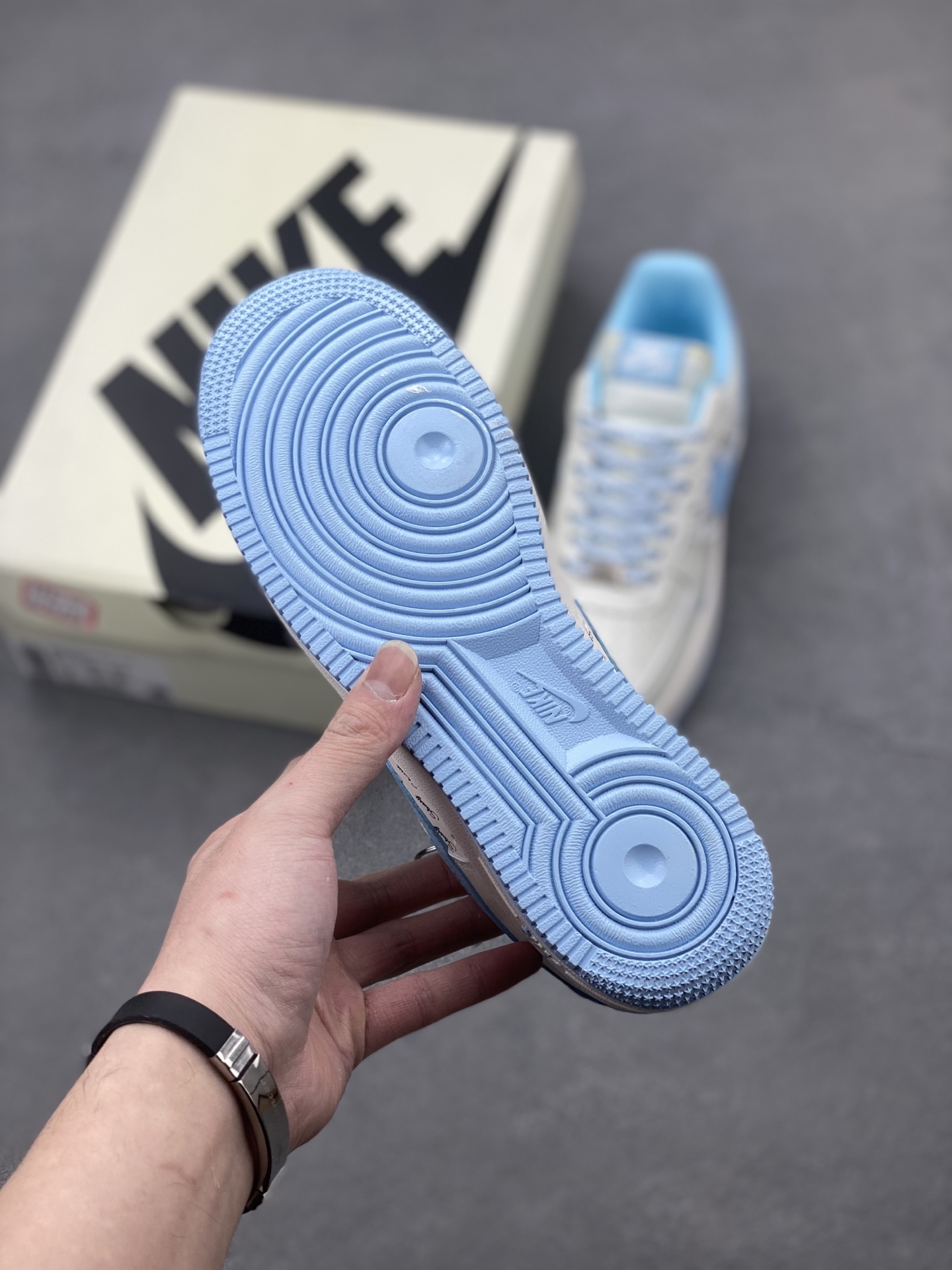 Nike Air Force 1 '07 Low Stussy Collab Sneakers - Limited Edition Ivory/Blue 7 i1740328718619 2485 0 5