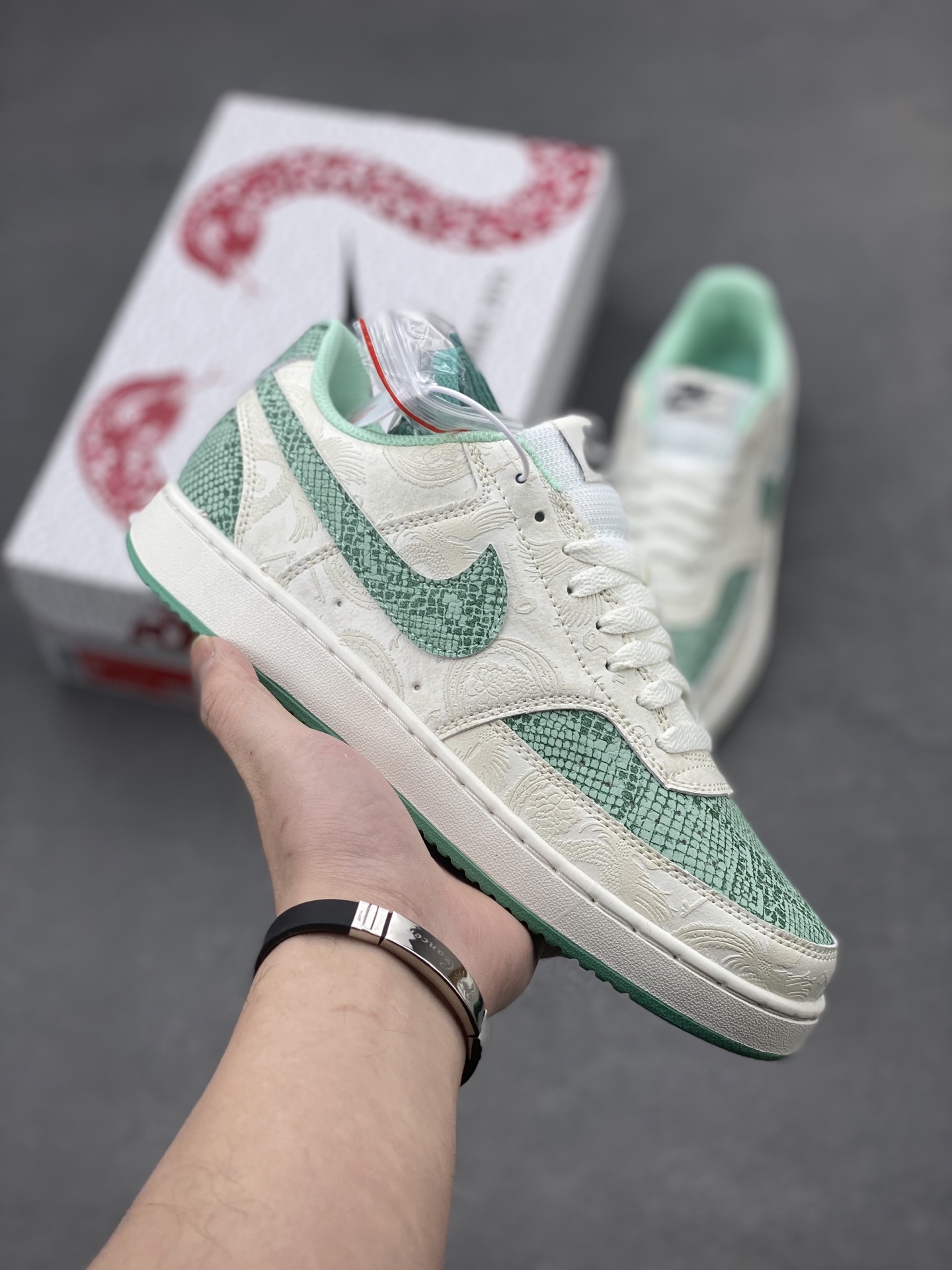 Nike Court Vision Low White Green Casual Sneakers CD5463-100 2 i1740328825912 5067 0 0