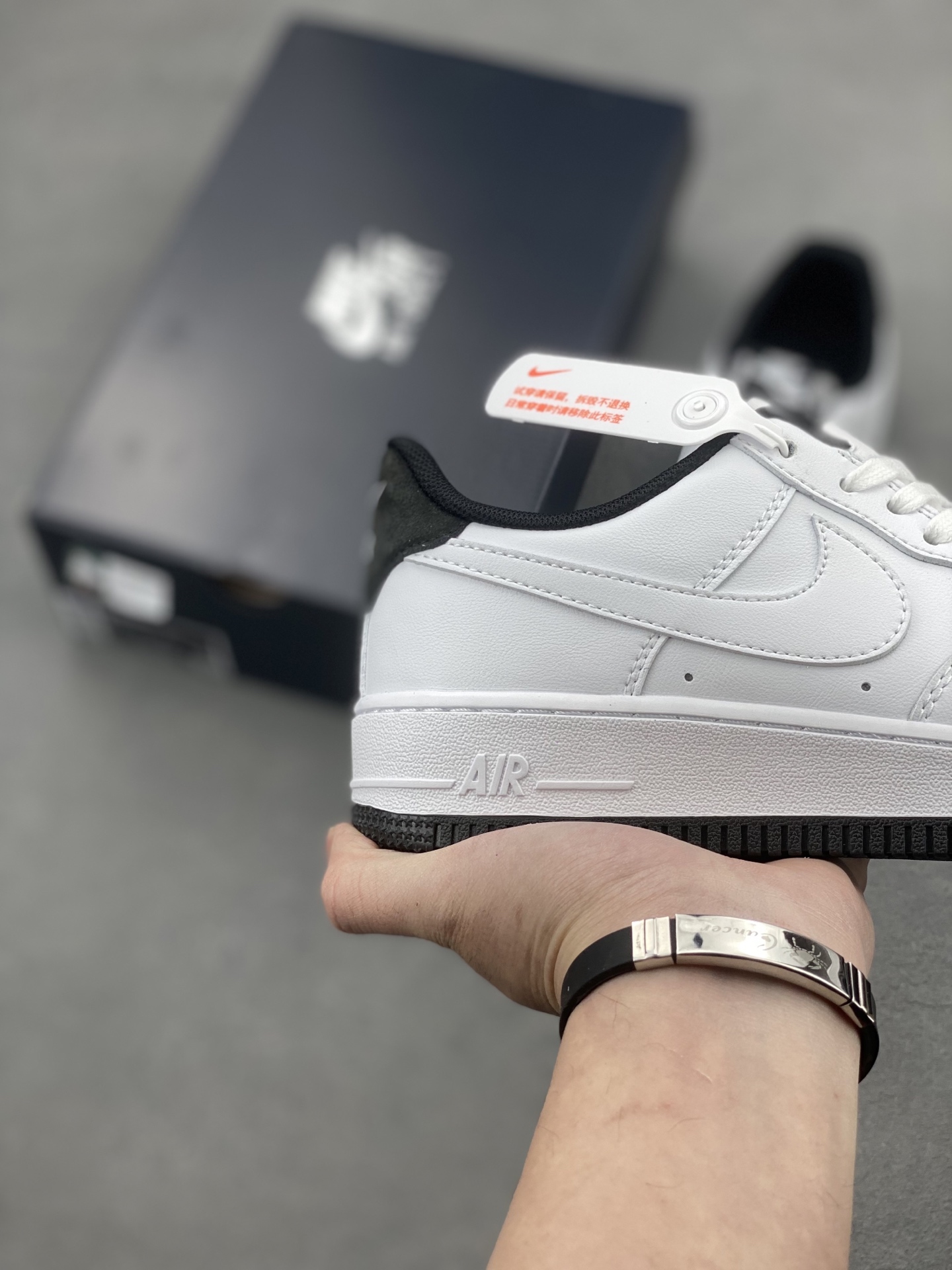 Nike Air Force 1 '07 White Black: Classic Style, Modern Comfort 6 i1740413888110 8946 0 4