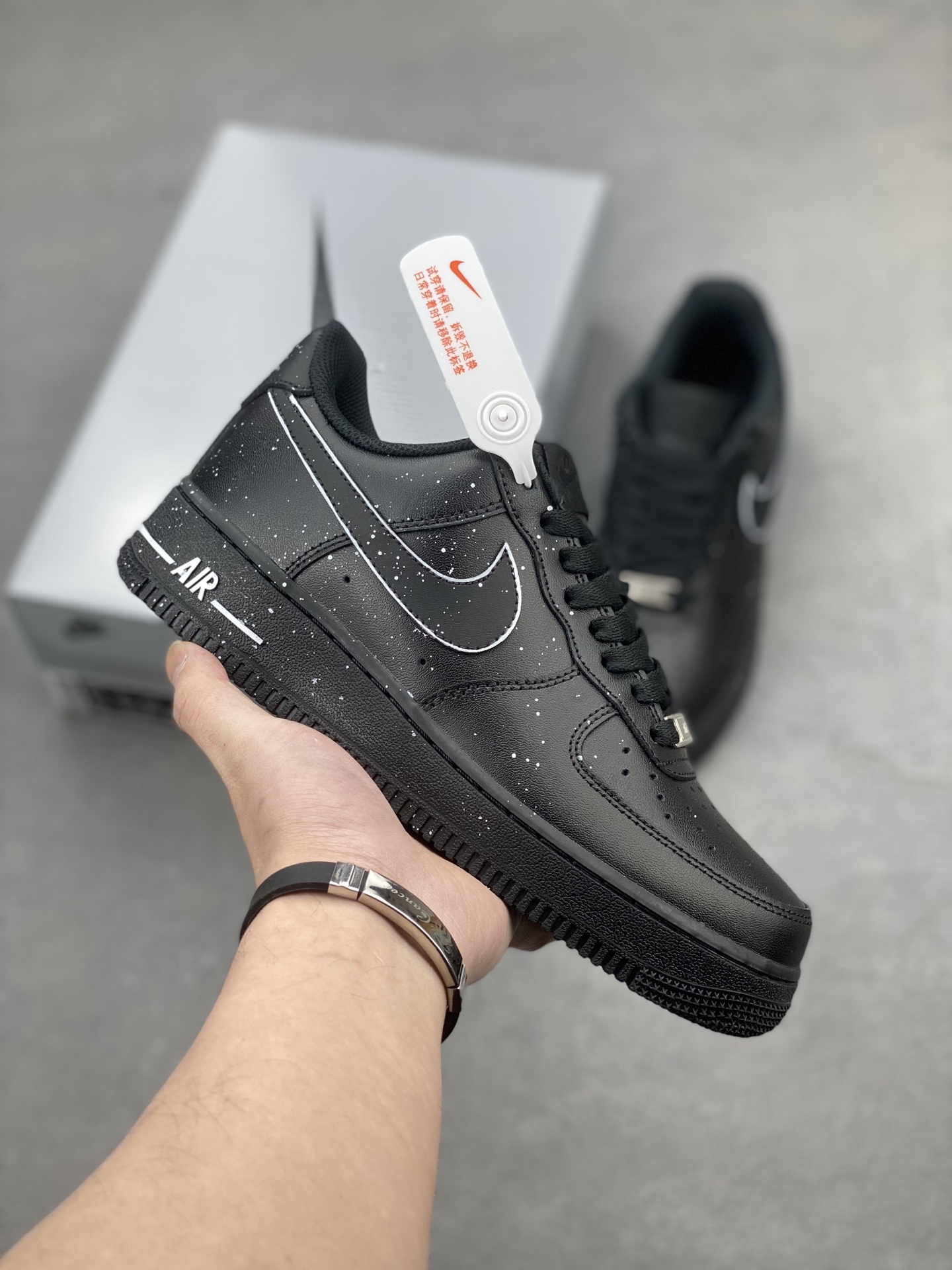 Nike Air Force 1 '07 Low Black Speckled Sneakers Limited Edition 2 i1740414154594 8982 0 0