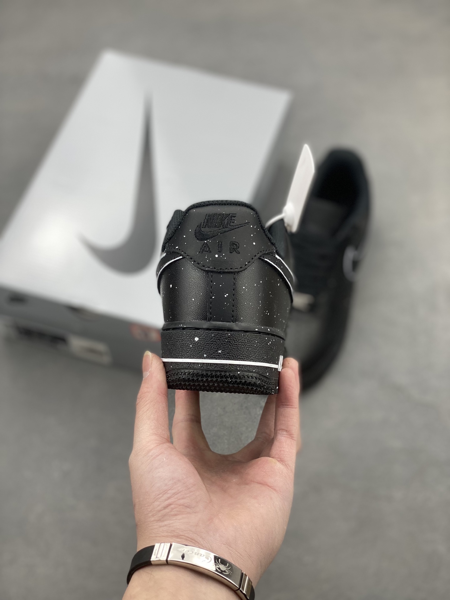 Nike Air Force 1 '07 Low Black Speckled Sneakers Limited Edition 5 i1740414155614 7264 0 3