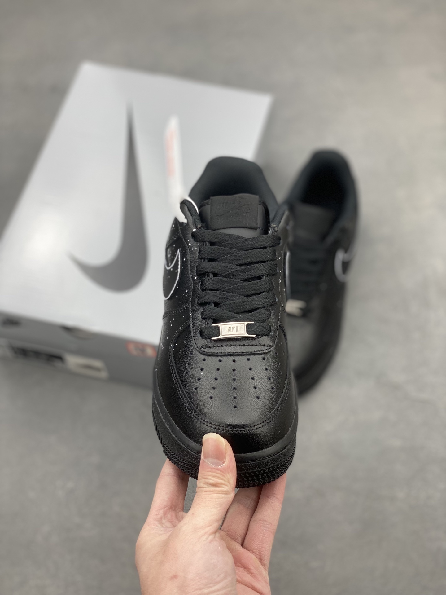 Nike Air Force 1 '07 Low Black Speckled Sneakers Limited Edition 3 i1740414156894 3110 0 1