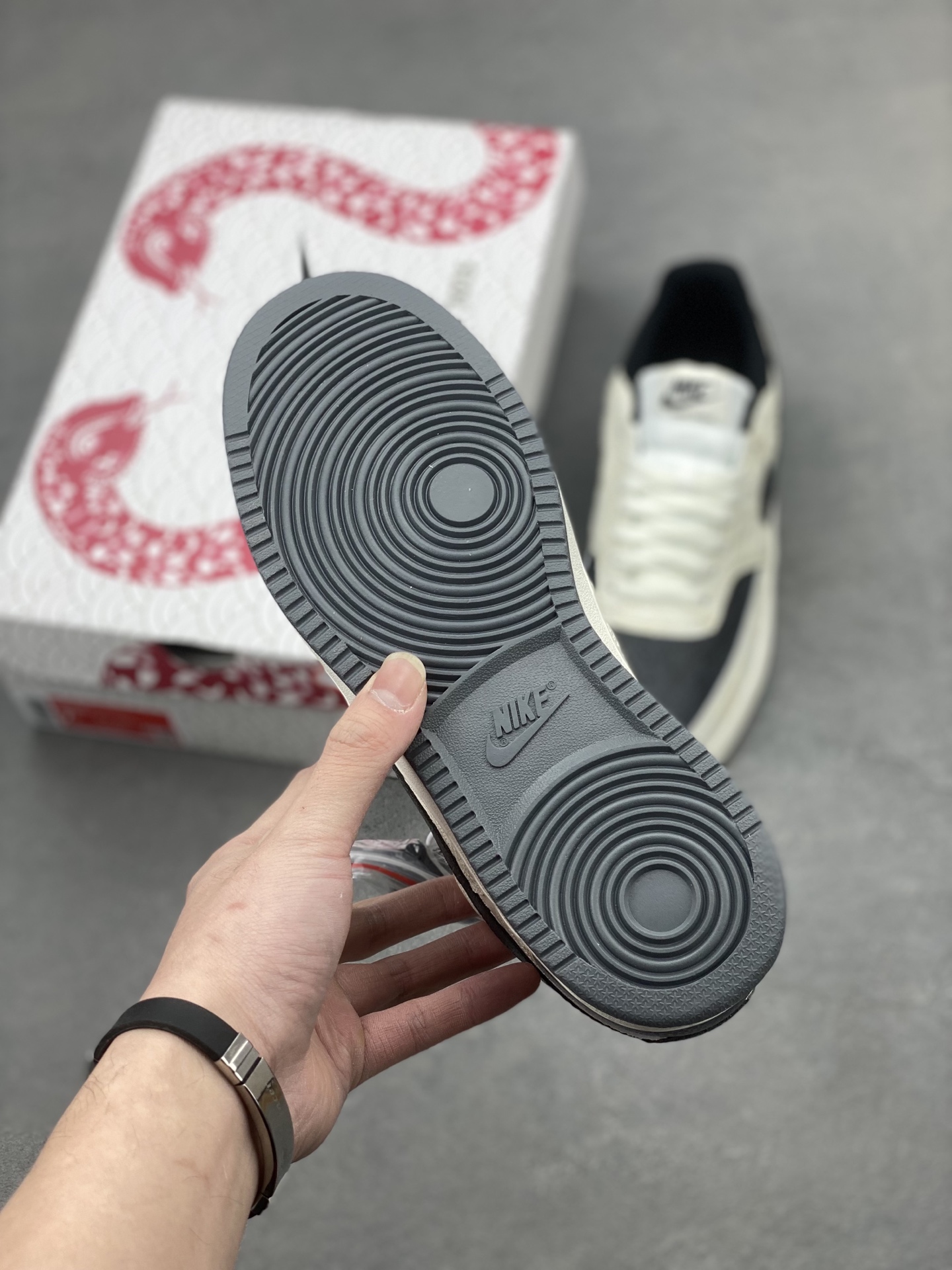 Nike Court Vision Low: Versatile, Breathable, and Durable Sneakers for Everyday Wear 7 i1740414412233 5114 0 5