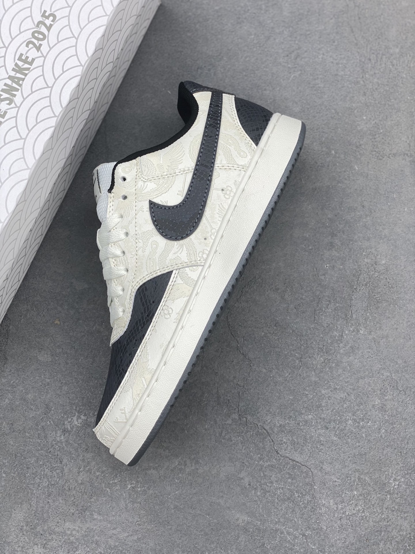 Nike Court Vision Low: Versatile, Breathable, and Durable Sneakers for Everyday Wear 8 i1740414421819 1444 0 6