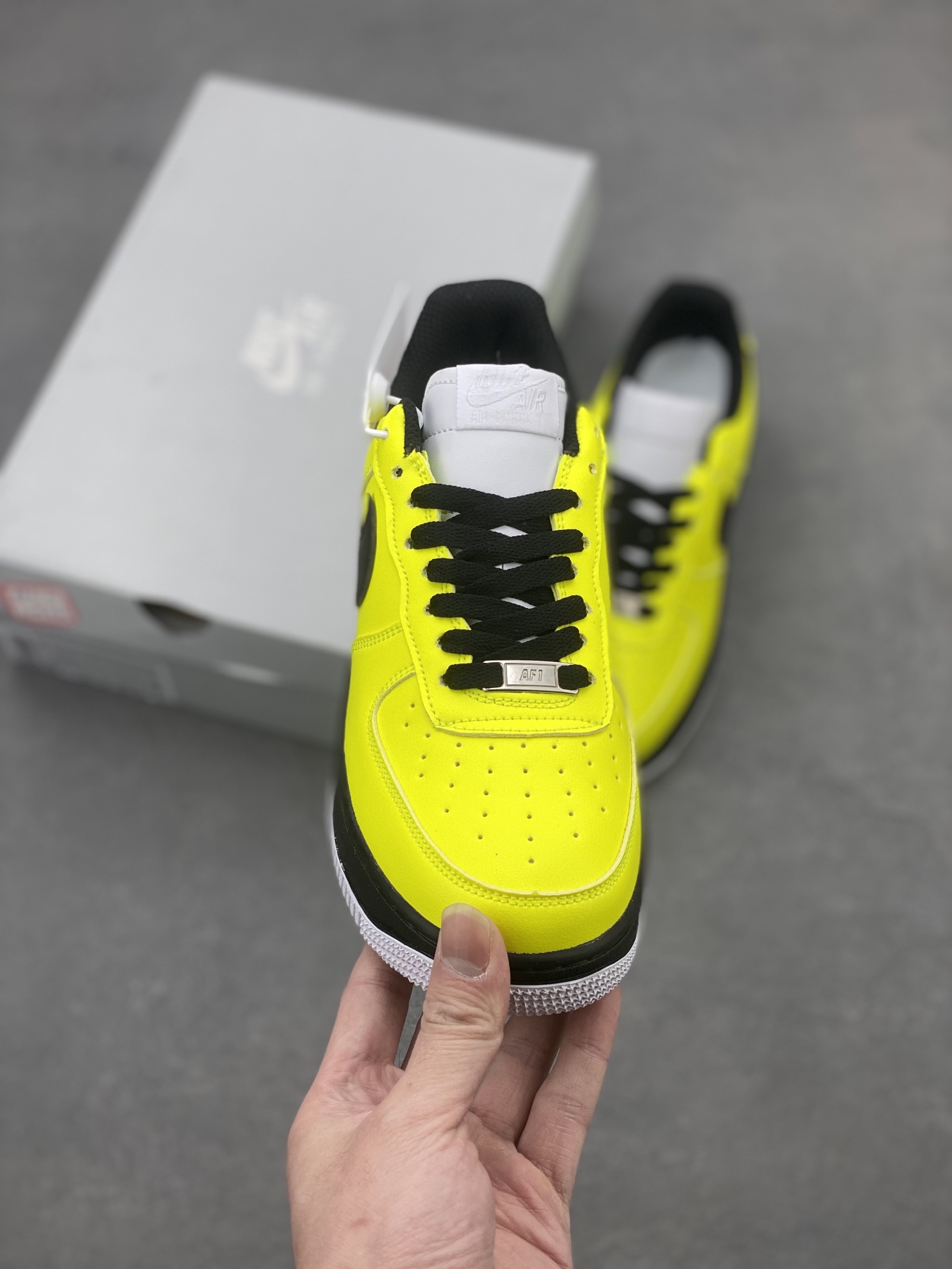 Nike Air Force 1 '07 Yellow Strike/Black Men's Sneakers CW2288-111 3 i1740500071636 2759 0 1