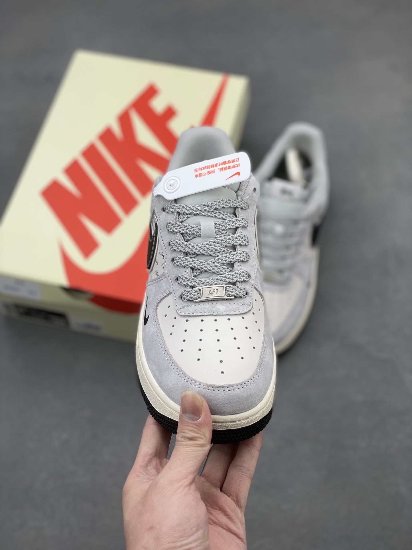 Nike Air Force 1 '07 Low Stussy Collab Sneakers - Limited Edition 3 i1740500140582 2404 0 1