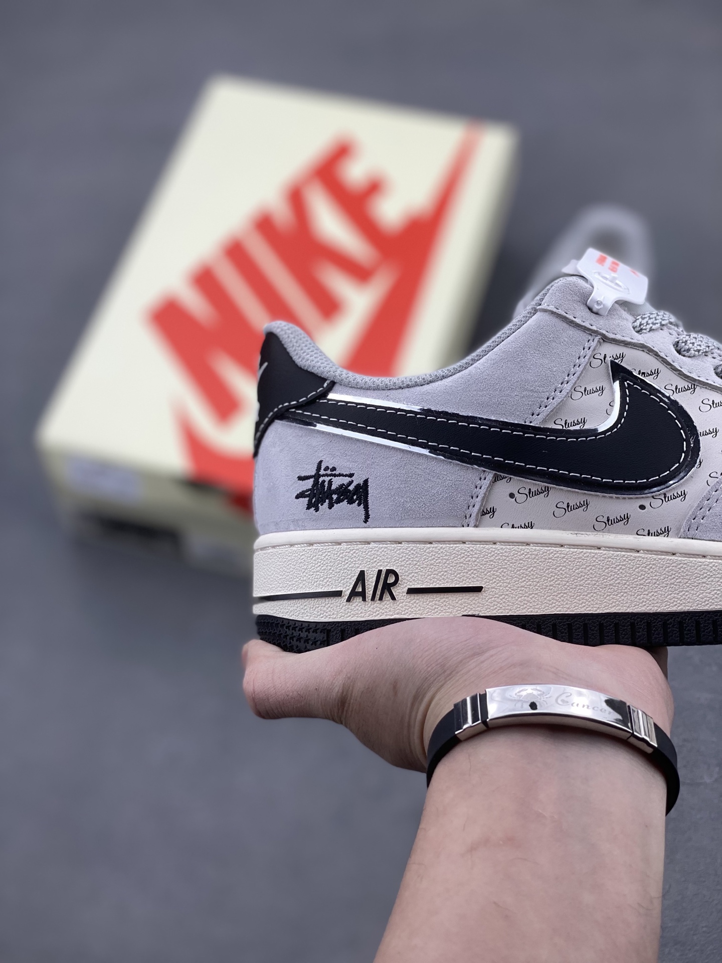 Nike Air Force 1 '07 Low Stussy Collab Sneakers - Limited Edition 6 i1740500144468 4762 0 4
