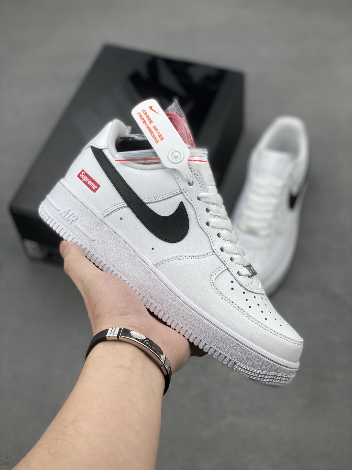 Nike Air Force 1 '07 Low White/Black/Red Casual Sneakers CU9225-102 2 i1740500307271 2074 0 0