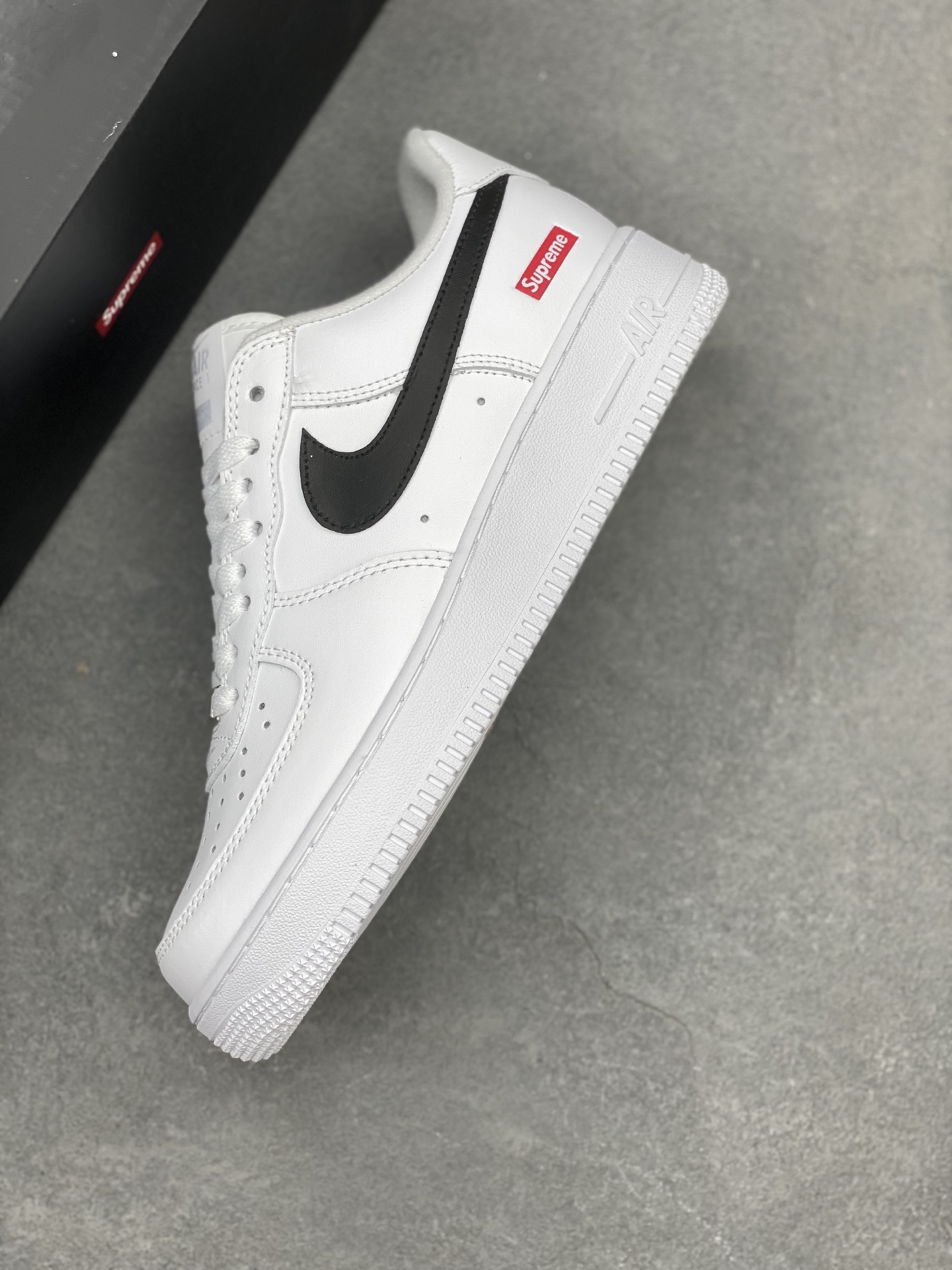 Nike Air Force 1 '07 Low White/Black/Red Casual Sneakers CU9225-102 8 i1740500308636 5677 0 6