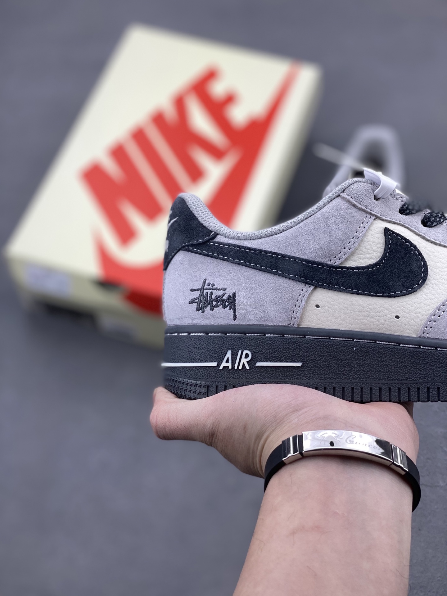 Nike Air Force 1 '07 Low Stussy Collab Sneakers - Limited Edition 6 i1740597869736 2624 0 4