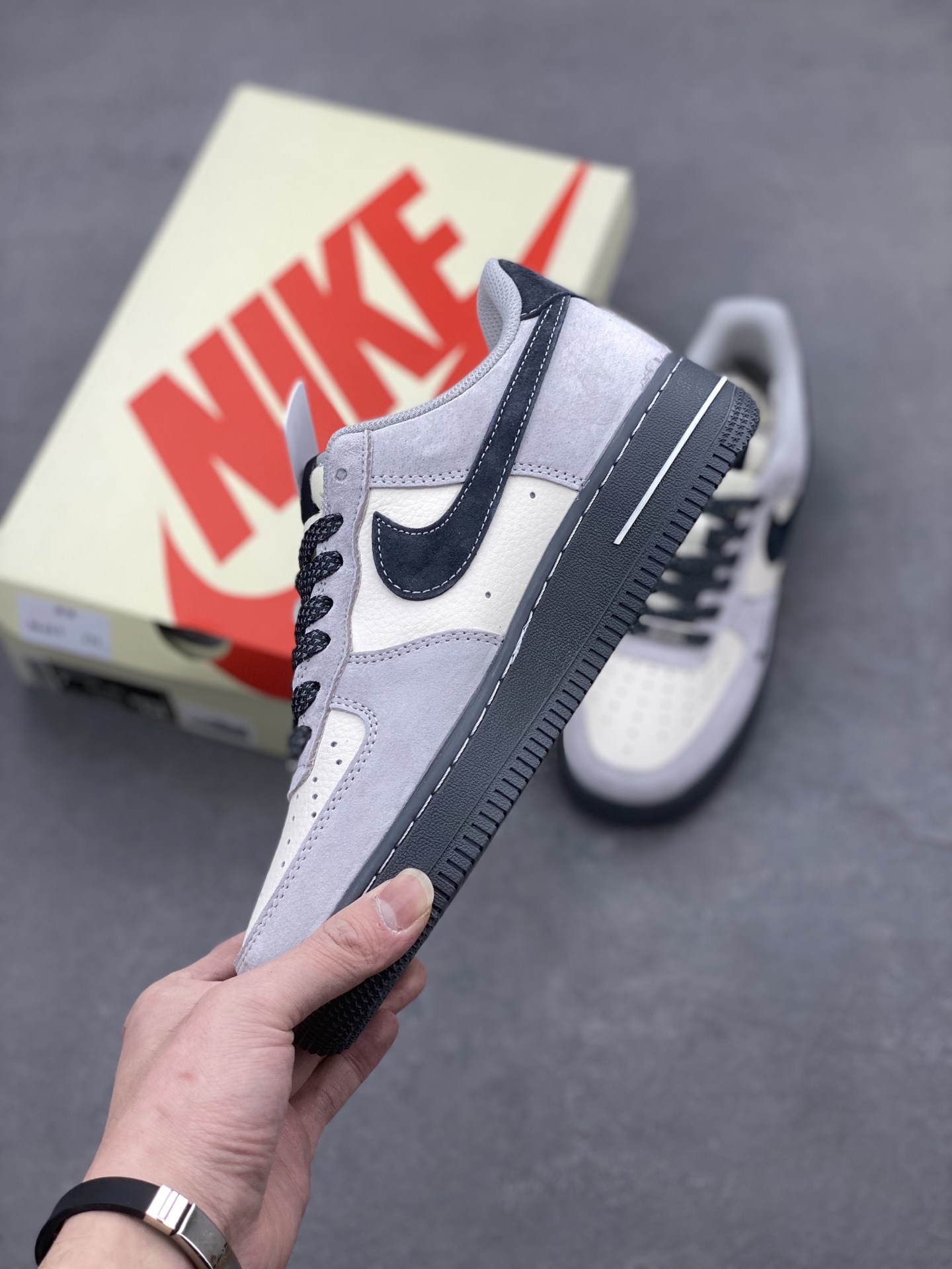 Nike Air Force 1 '07 Low Stussy Collab Sneakers - Limited Edition 4 i1740597869998 5691 0 2