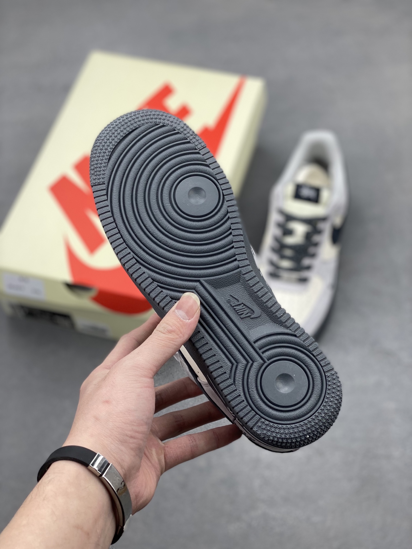 Nike Air Force 1 '07 Low Stussy Collab Sneakers - Limited Edition 7 i1740597879303 9608 0 5