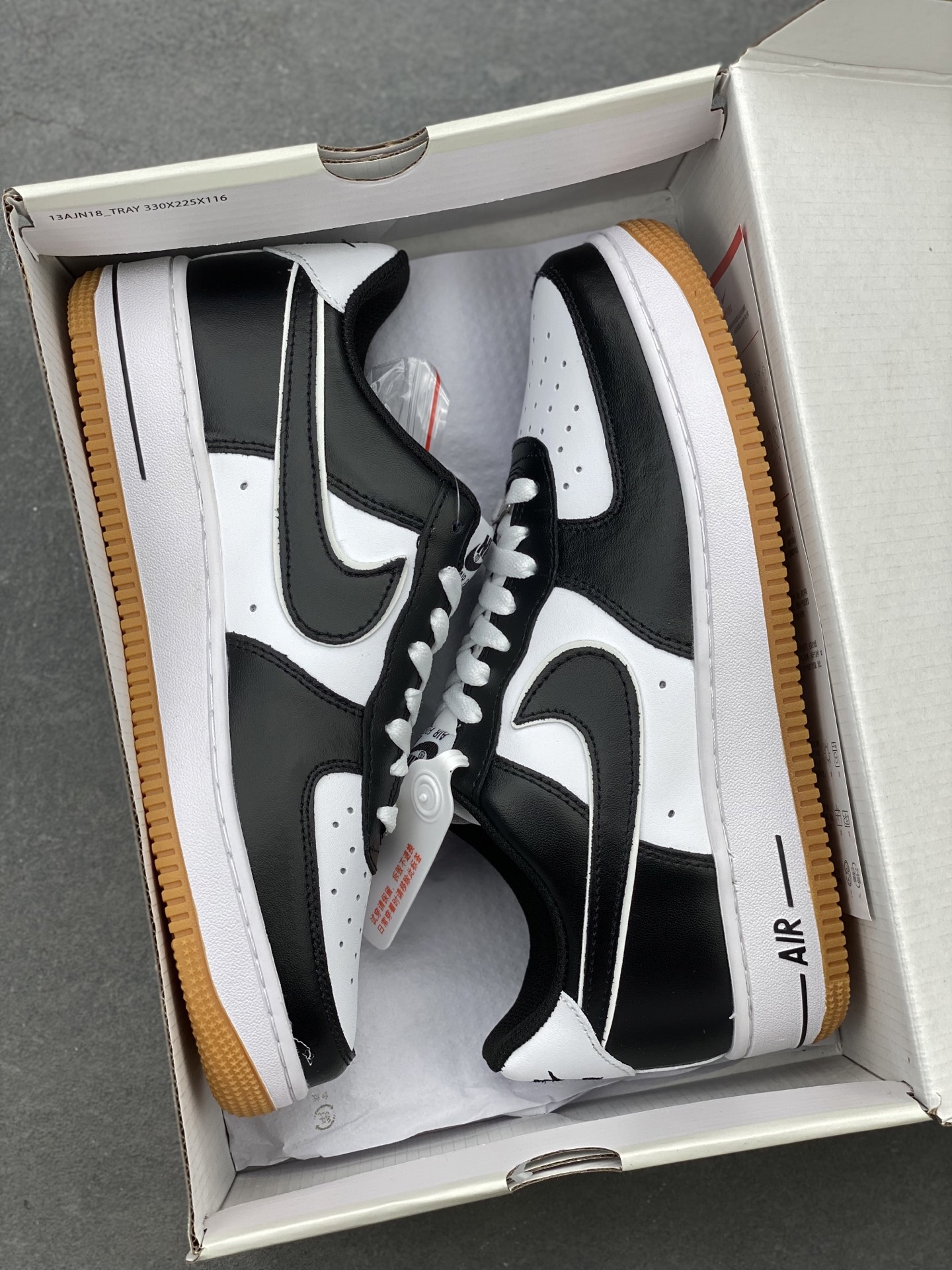 Nike Air Force 1 '07 Black White Gum Bottom Athletic Shoes AW2296-002 10 i1740598083860 5590 0 8