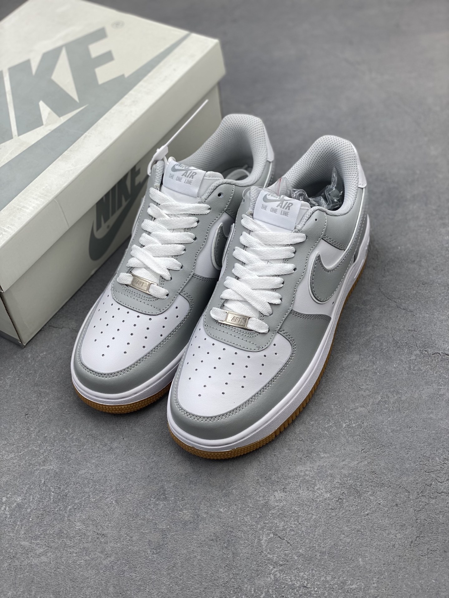 Nike Air Force 1 '07 Grey White Gum Bottom Men's/Women's Basketball Shoes 9 i1740598146988 6015 0 7