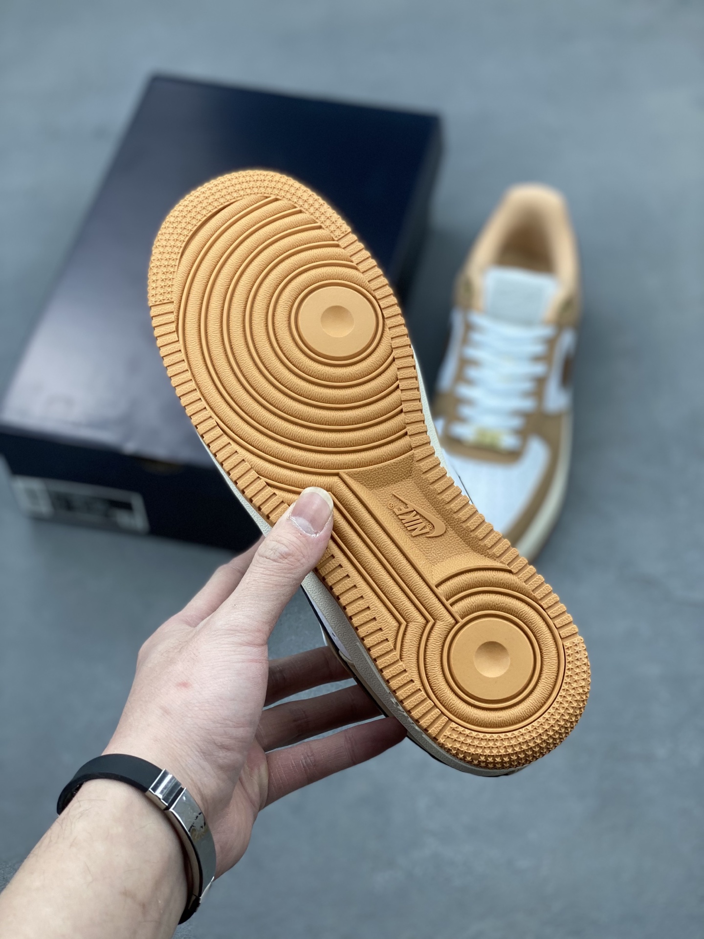 Nike Air Force 1 '07 Premium Edition - Timeless Style, Unmatched Comfort 7 i1740598322390 2095 0 5