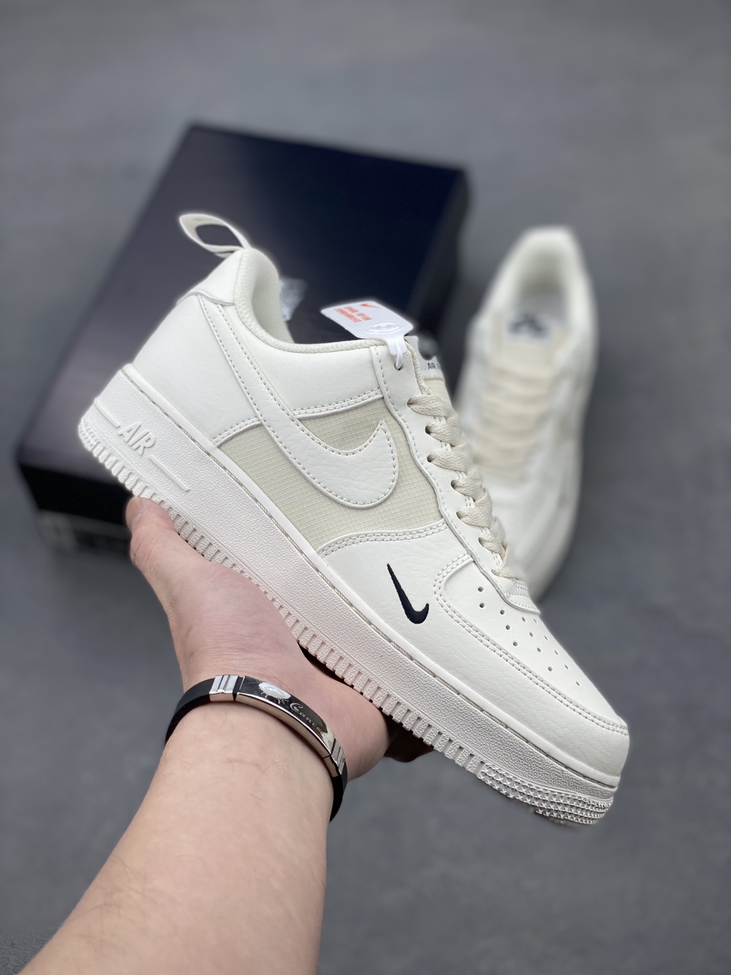 Nike Air Force 1 '07: Original Comfort, Iconic Style, and Durable Design 2 i1740598368649 1773 0 0