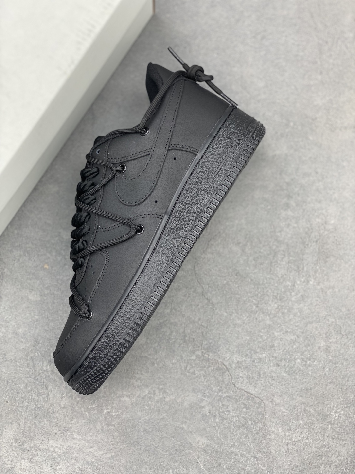 Nike Air Force 1 Low: Classic Style, Modern Comfort - Black 8 i1740598437240 1217 0 6