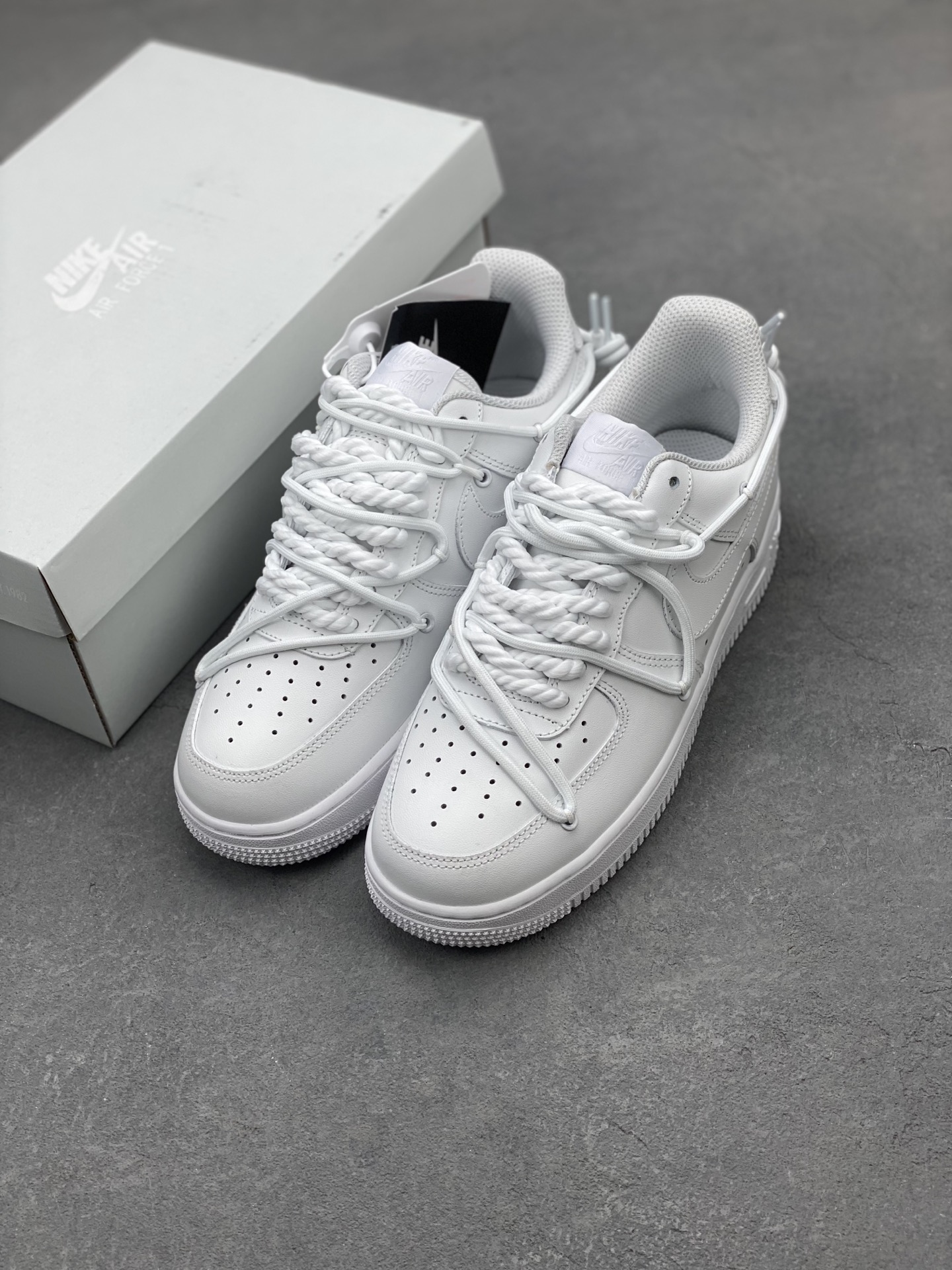 Nike Air Force 1 Low: Classic Style, Ultimate Comfort in White 9 i1740598480264 9563 0 7