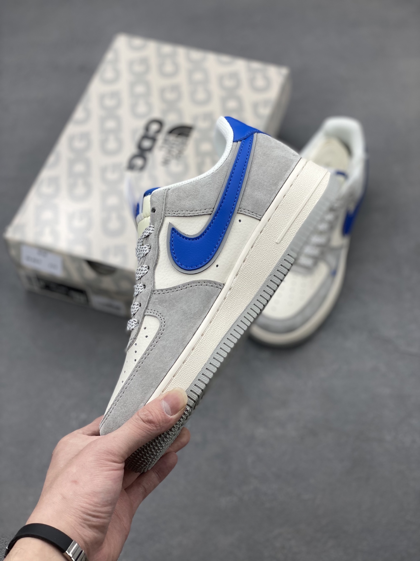 Nike Air Force 1 '07 Low Sneakers with The North Face Accents 4 i1740672111703 56 0 2