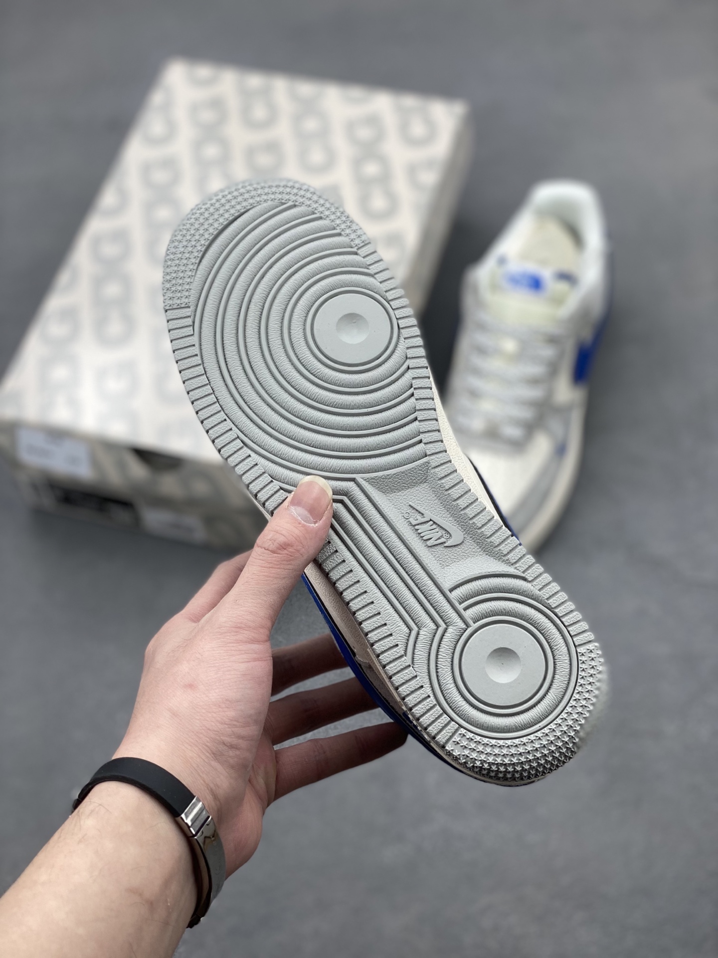 Nike Air Force 1 '07 Low Sneakers with The North Face Accents 7 i1740672113927 7337 0 5