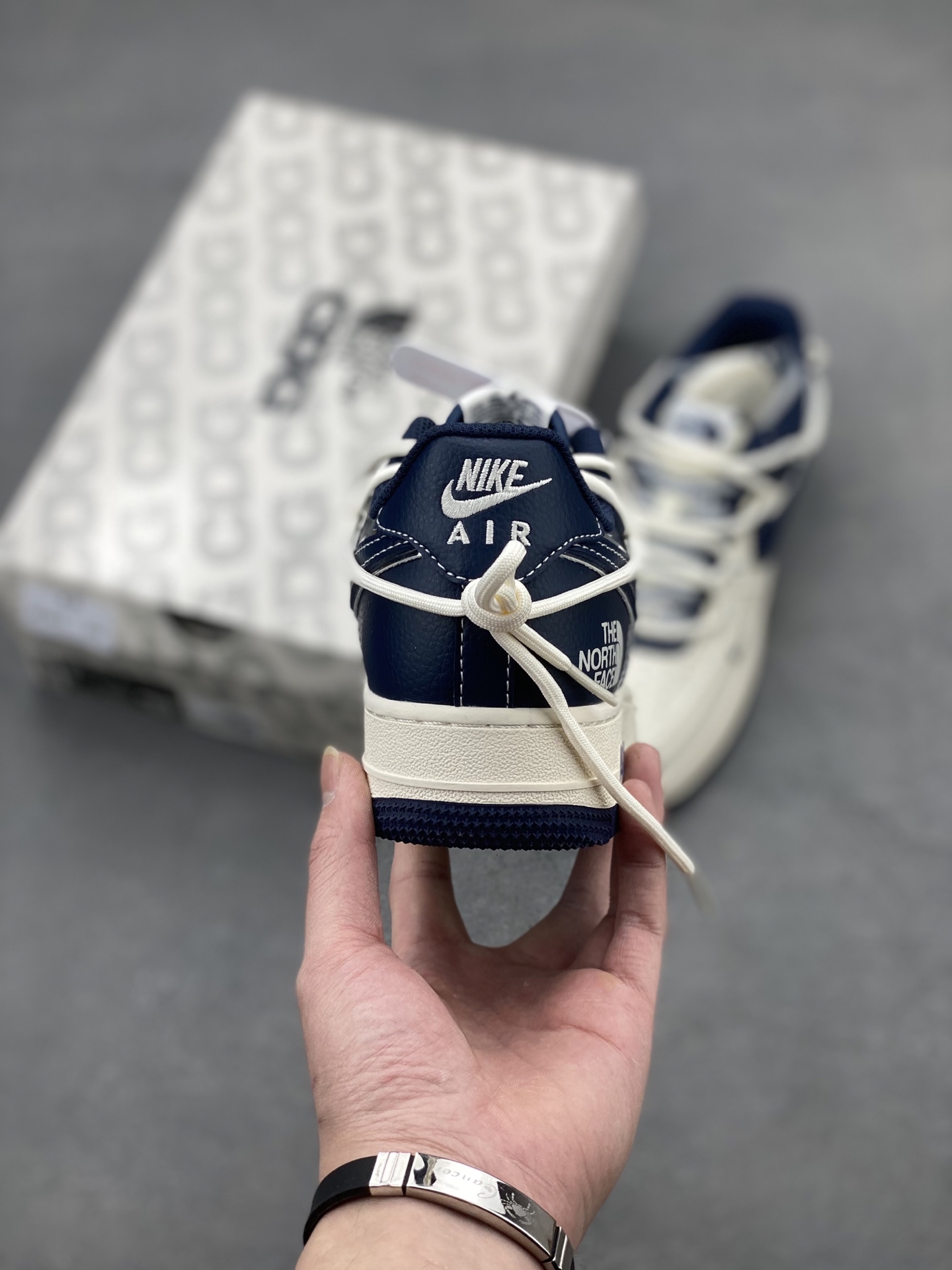 Nike Air Force 1 '07 Low The North Face Limited Edition Sneakers 5 i1740672292595 1754 0 3