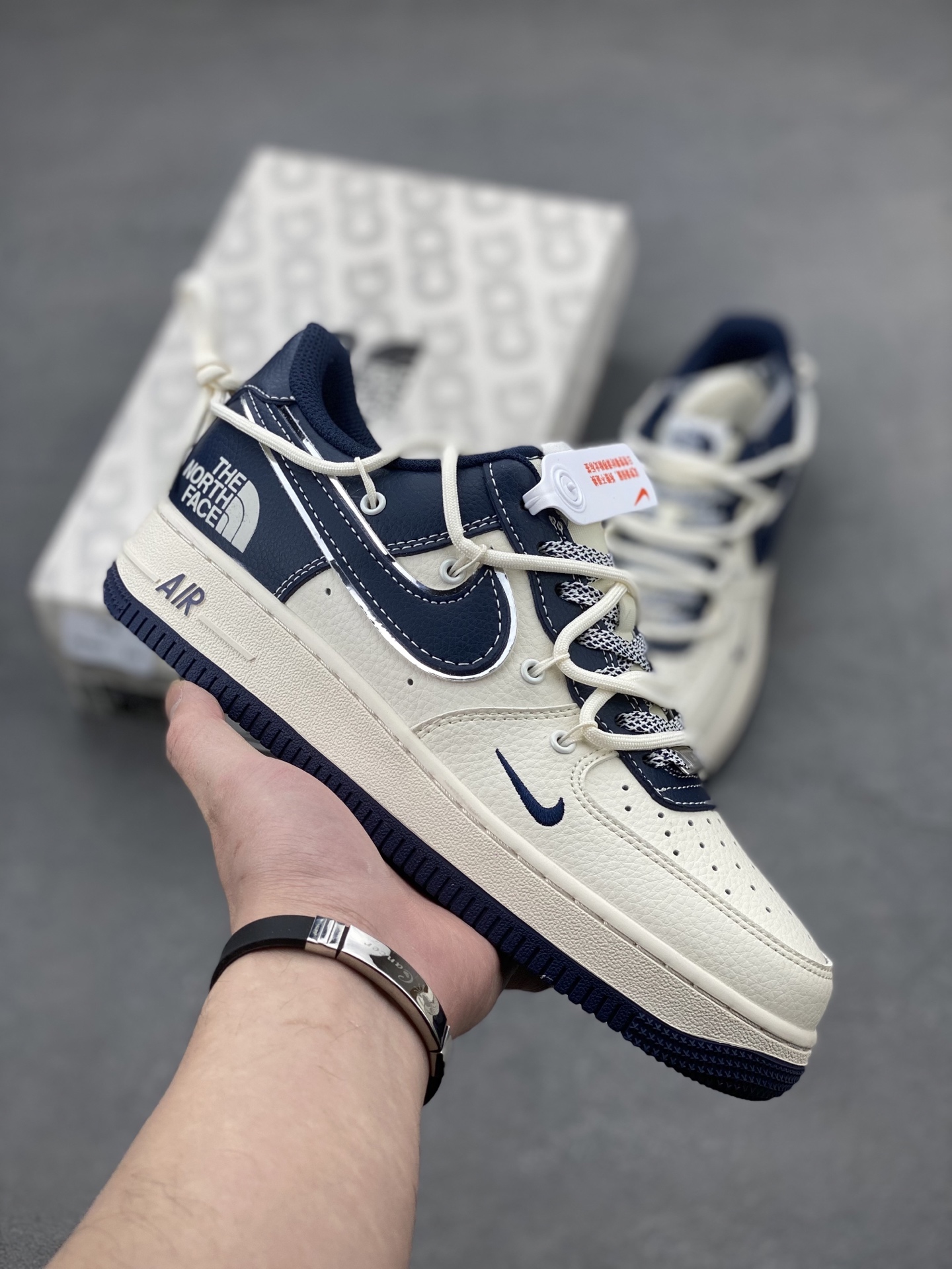 Nike Air Force 1 '07 Low The North Face Limited Edition Sneakers 2 i1740672294920 7003 0 0