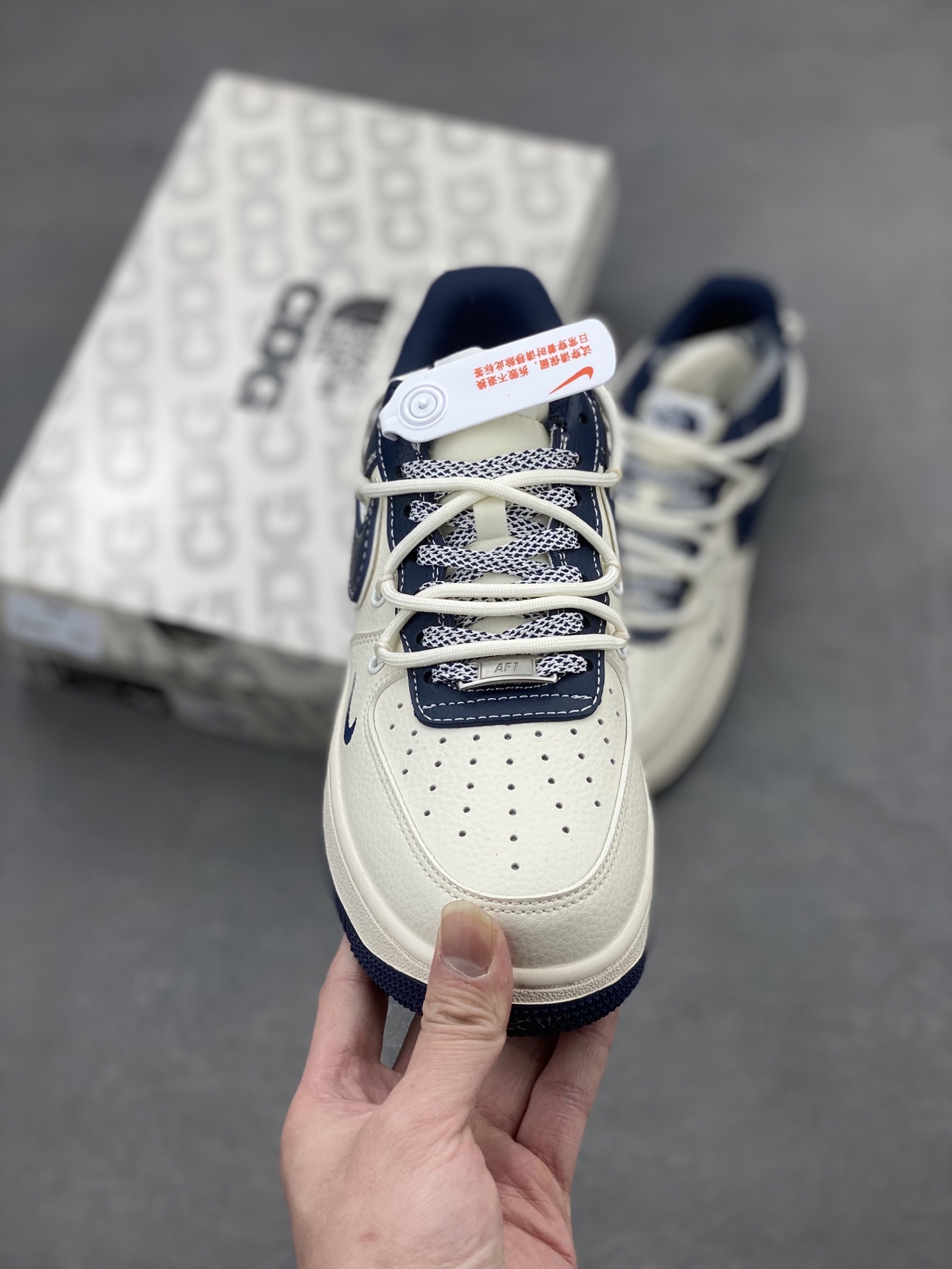 Nike Air Force 1 '07 Low The North Face Limited Edition Sneakers 3 i1740672297941 9590 0 1
