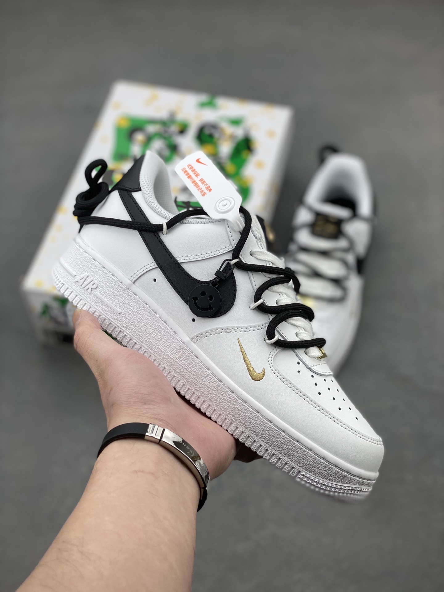 Nike Air Force 1 '07 Deconstructed White/Black Custom Sneakers 2 i1740672388728 5076 0 0